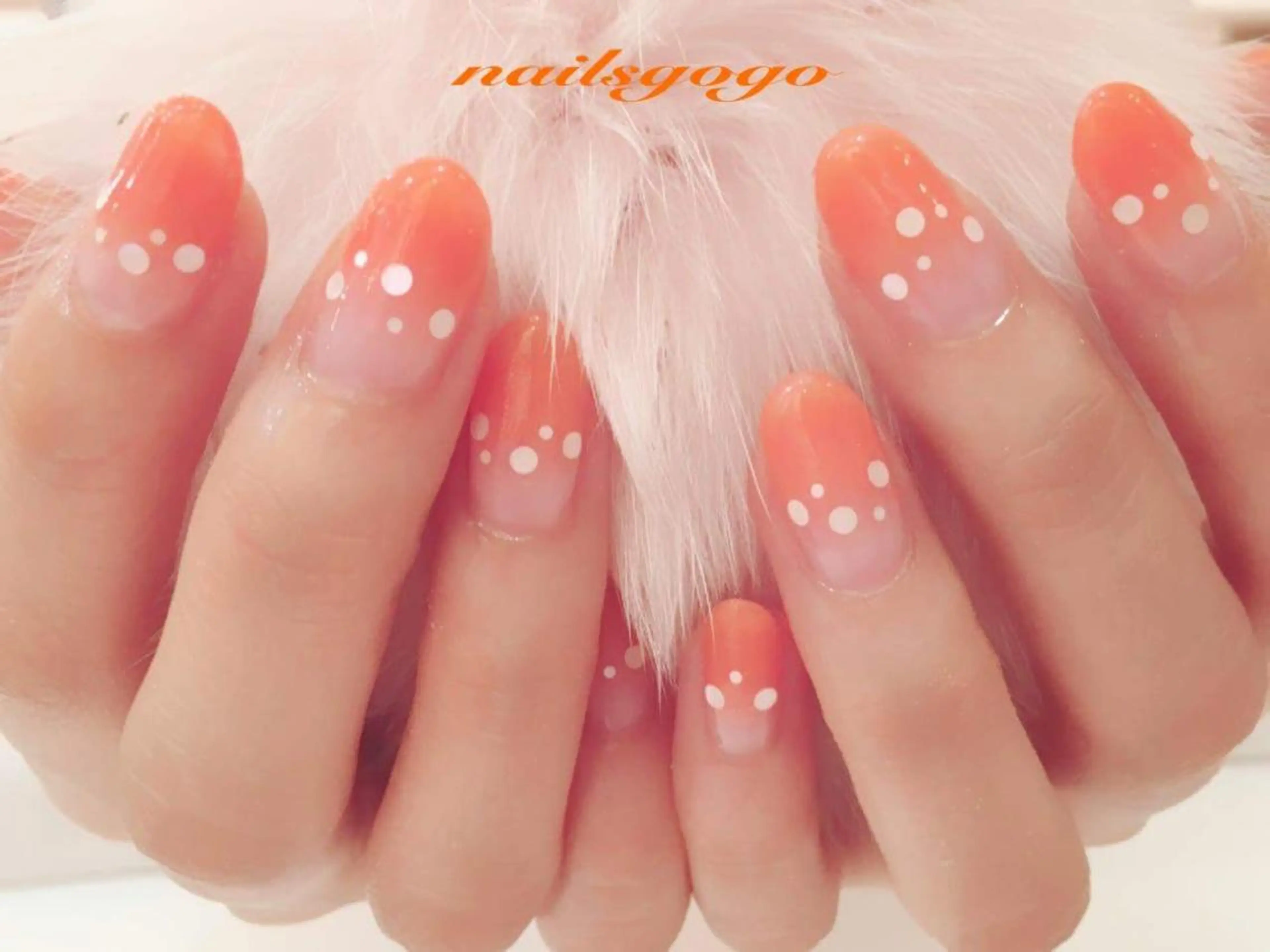 セミロング カラー ネイル ホログラムネイル ラメ(グリッター) NAILSGOGO shibuyaのネイルデザイン