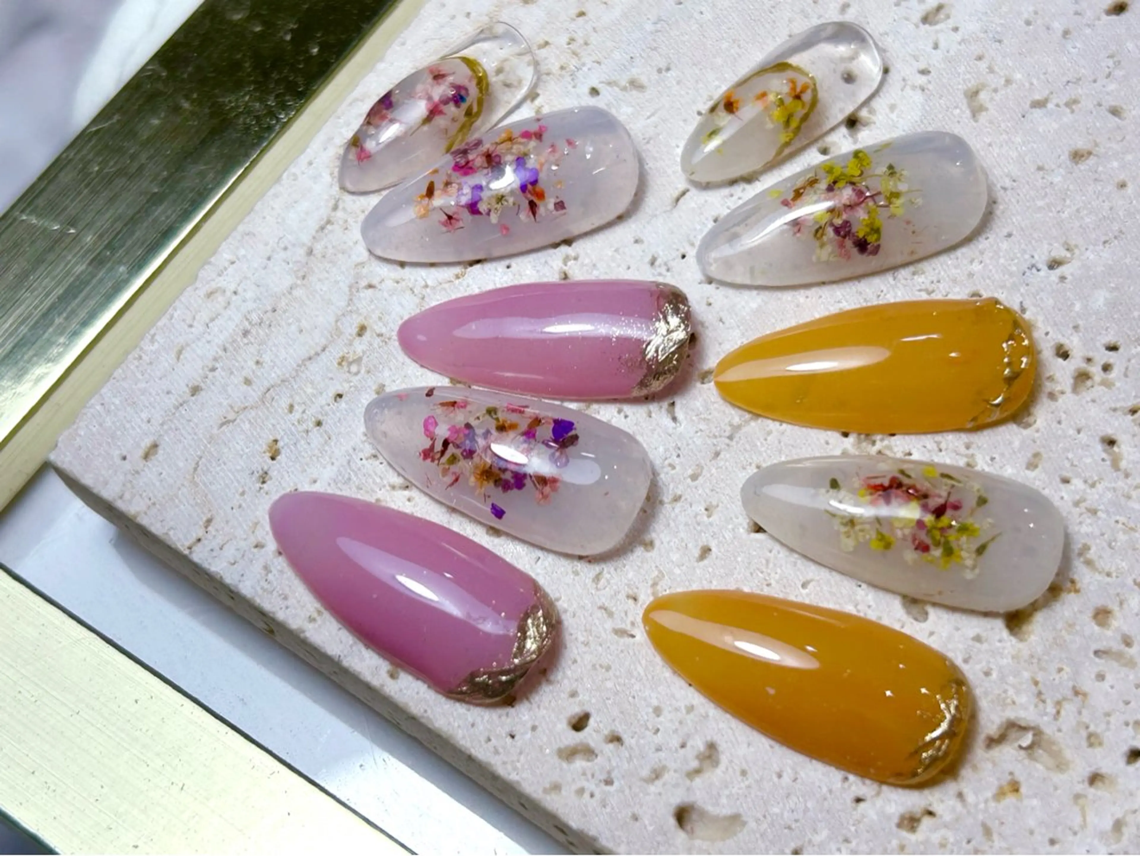 ネイル Re Pearl～コーディネートサロン～ 市駅前店所属・NARUMI HYODOのネイルデザイン