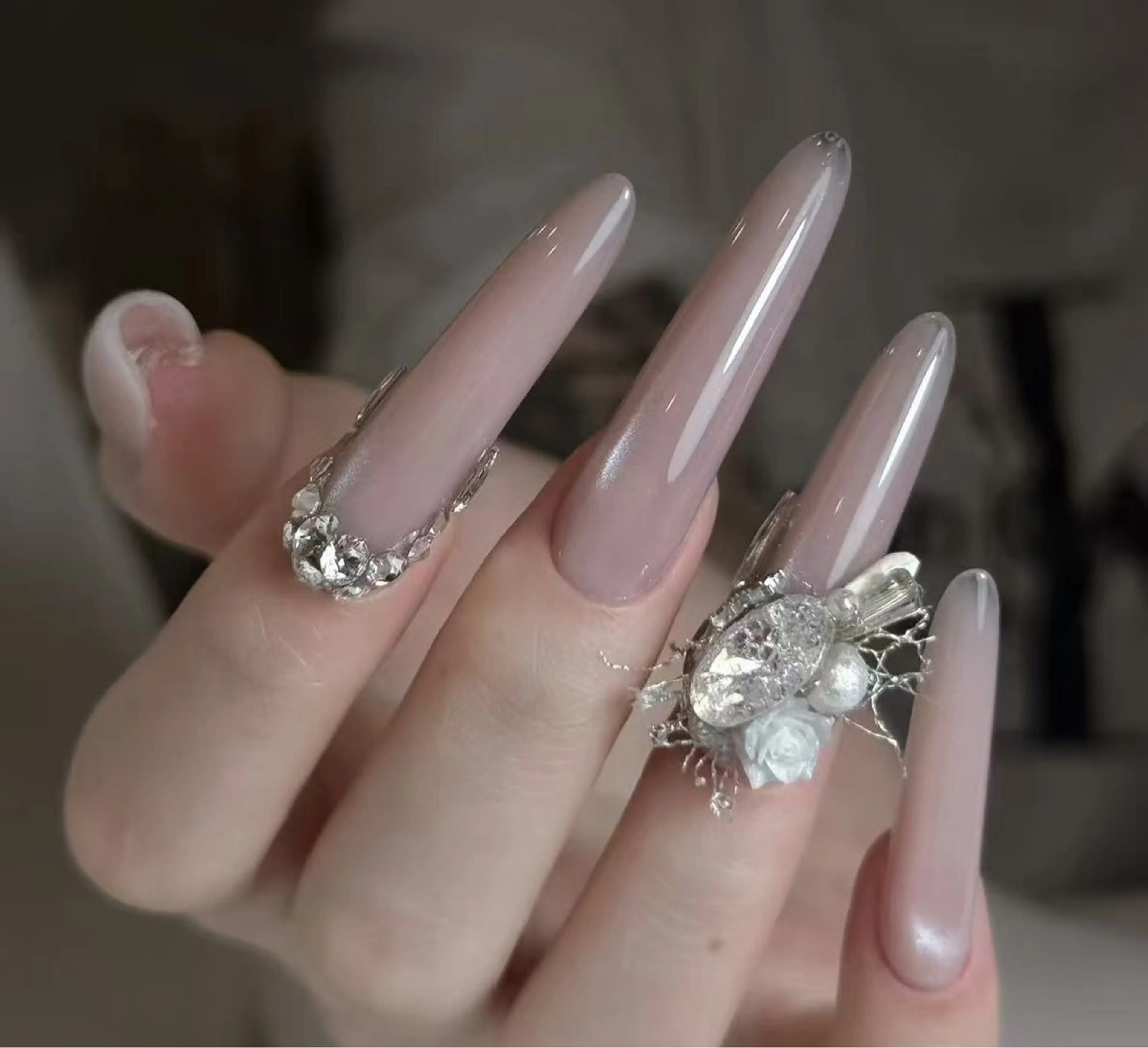 ネイル オーロラネイル フラワーネイル フットネイル フレンチネイル ジェルネイル ハンドネイル BabyYouMi ねねのネイルデザイン