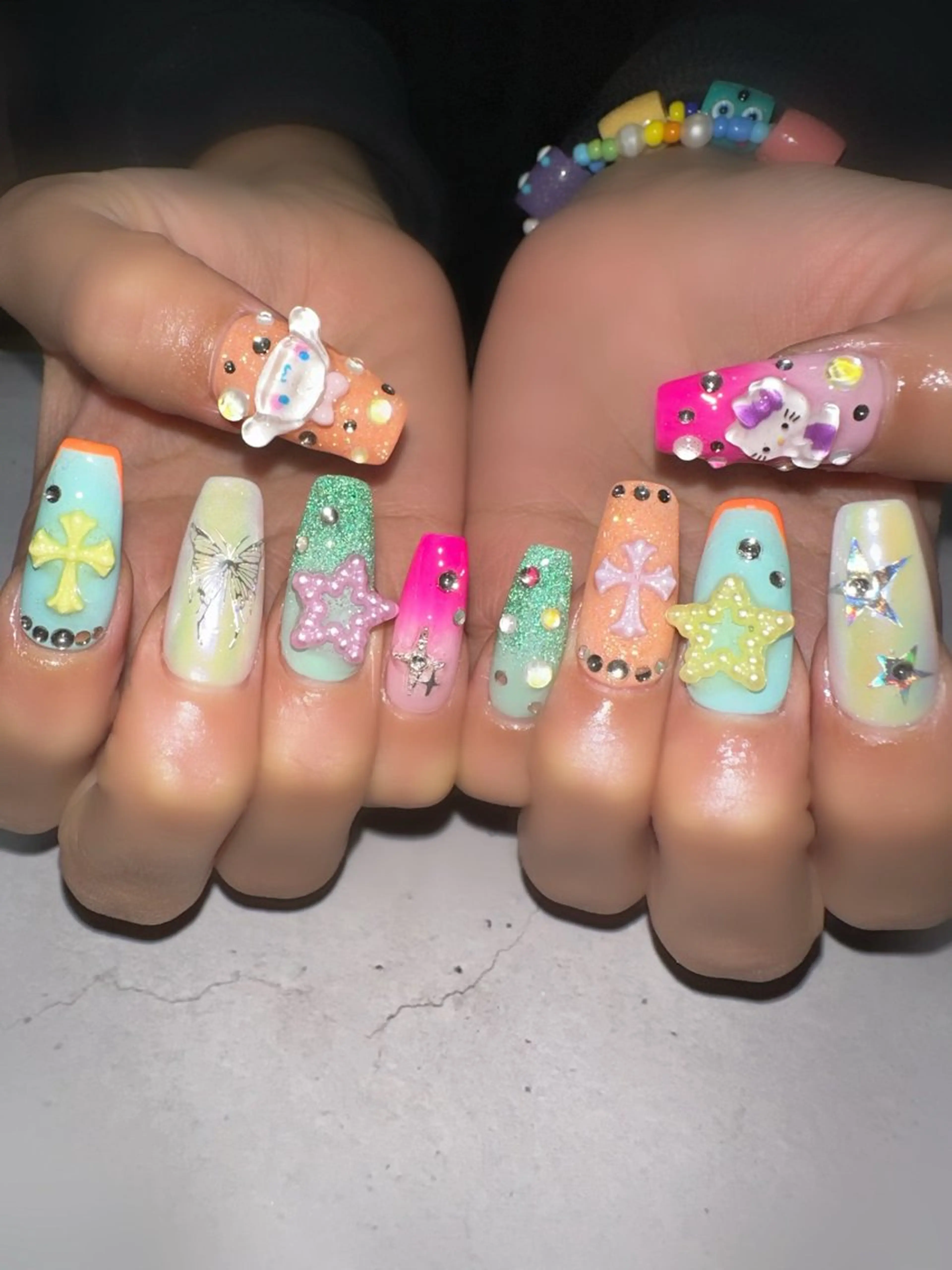 ネイル 上原 悠紀のネイルデザイン