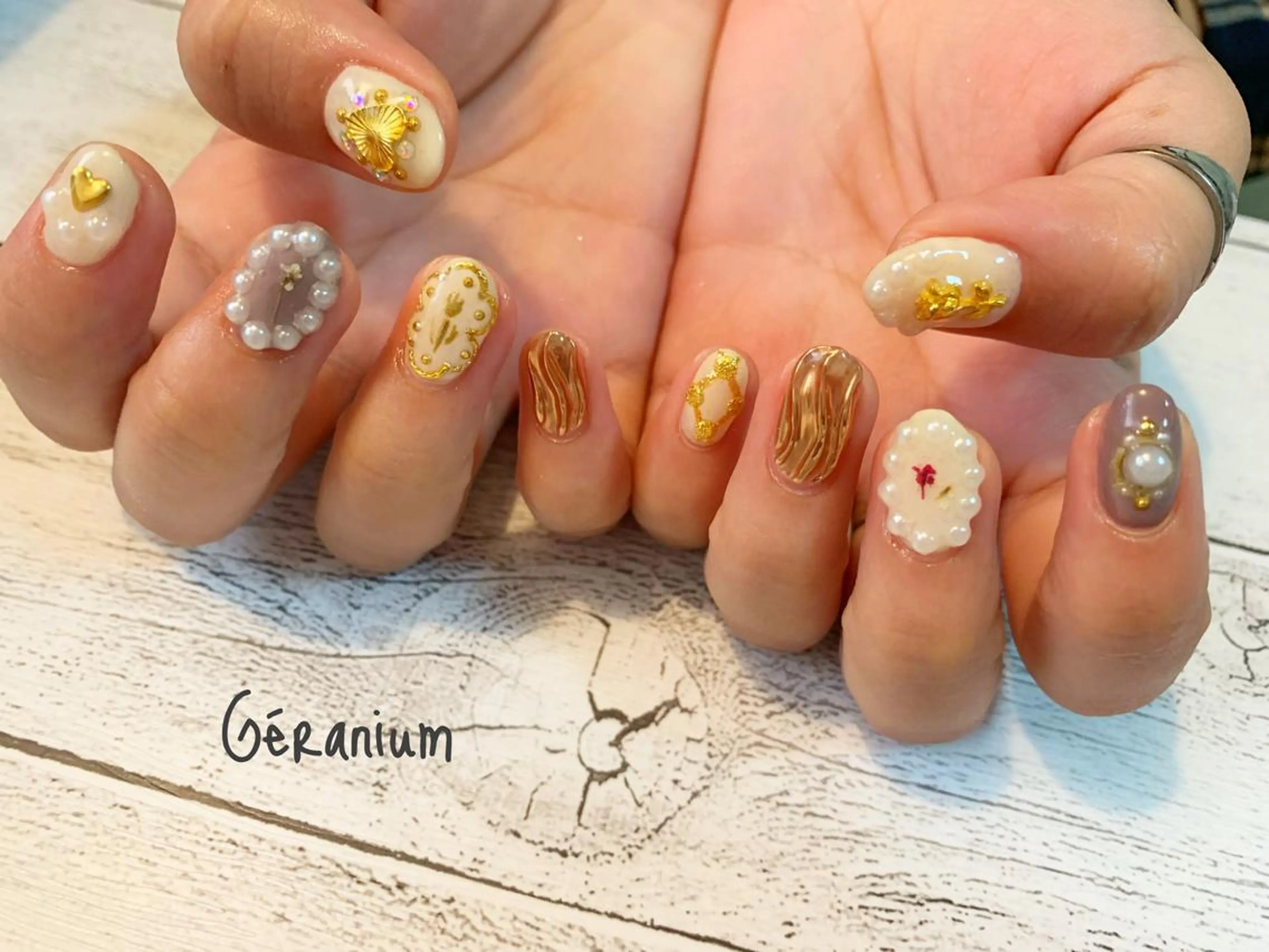 ネイル ハンドネイル GéRanium Harukaのネイルデザイン