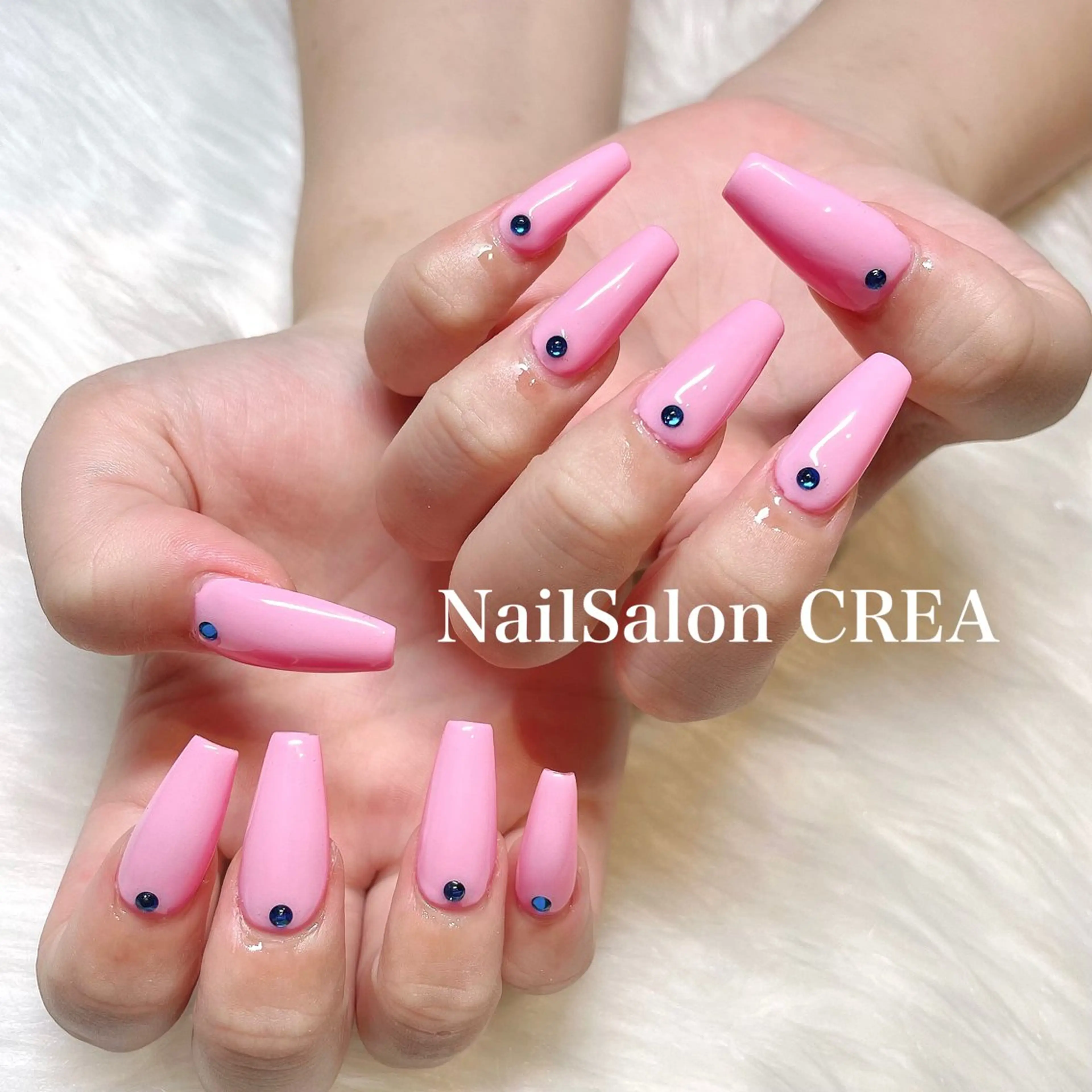 ネイル ストーンネイル ハンドネイル NailSalon CREAのネイルデザイン