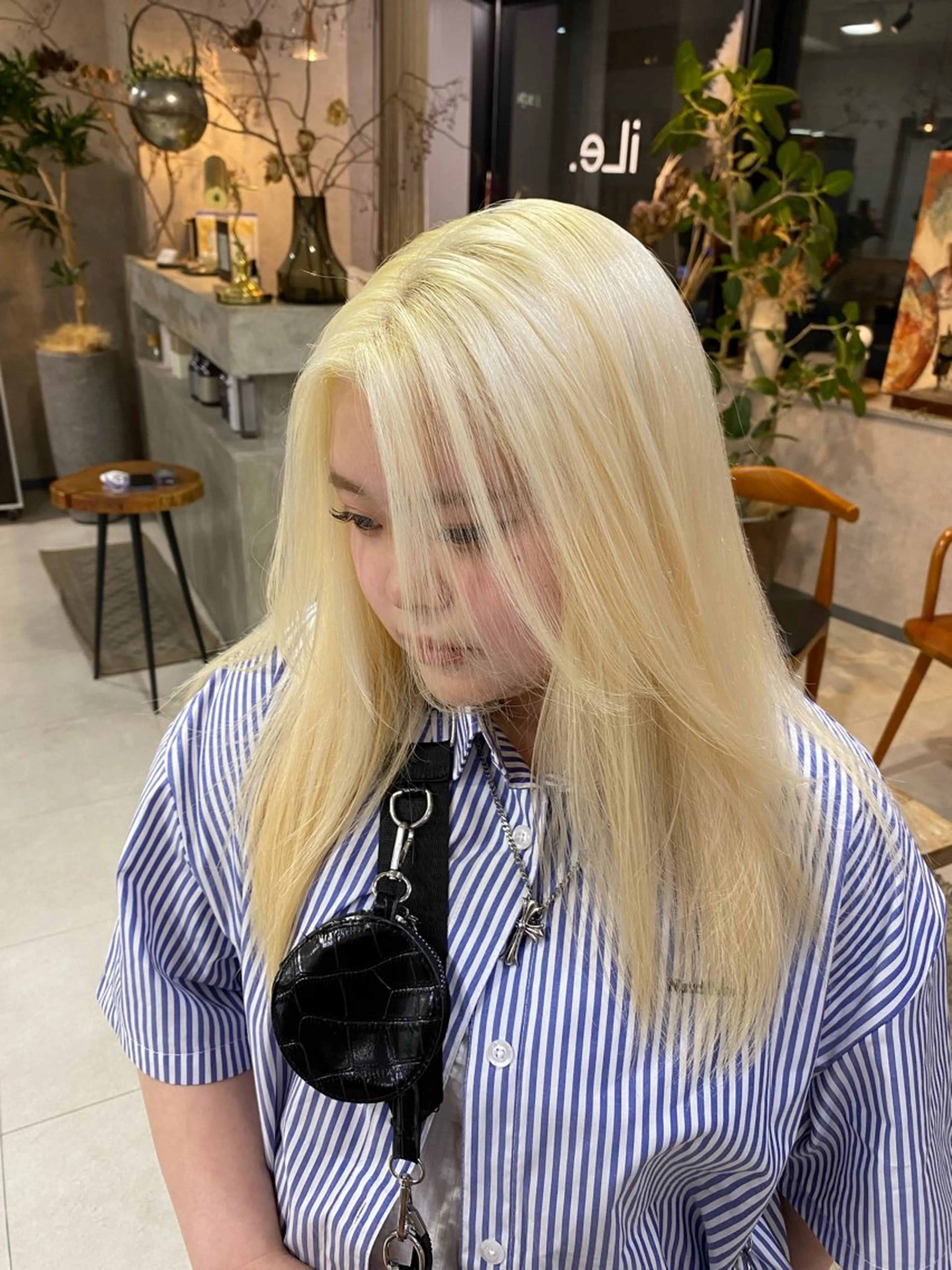 ロング カラー 抜きっぱなしブロンド ハイトーンカラー ヘアカラー トリートメント 原宿美容師 iLe. tae ハイトーンのヘアスタイル