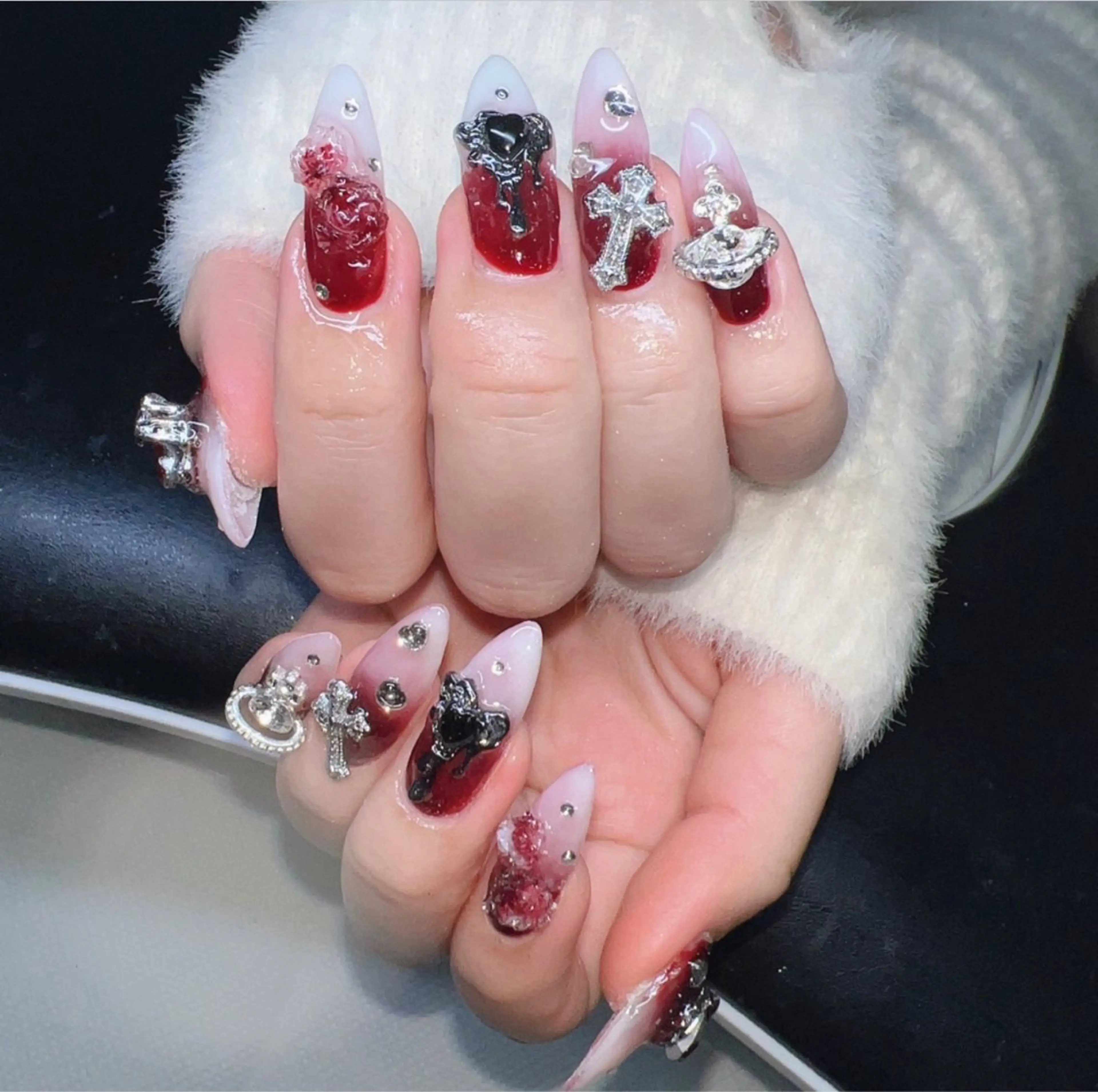 ネイル 成人式 ロングネイル マグネットネイル 大理石ネイル(マーブル) リボン ハンドネイル Amee Nail Salonのネイルデザイン