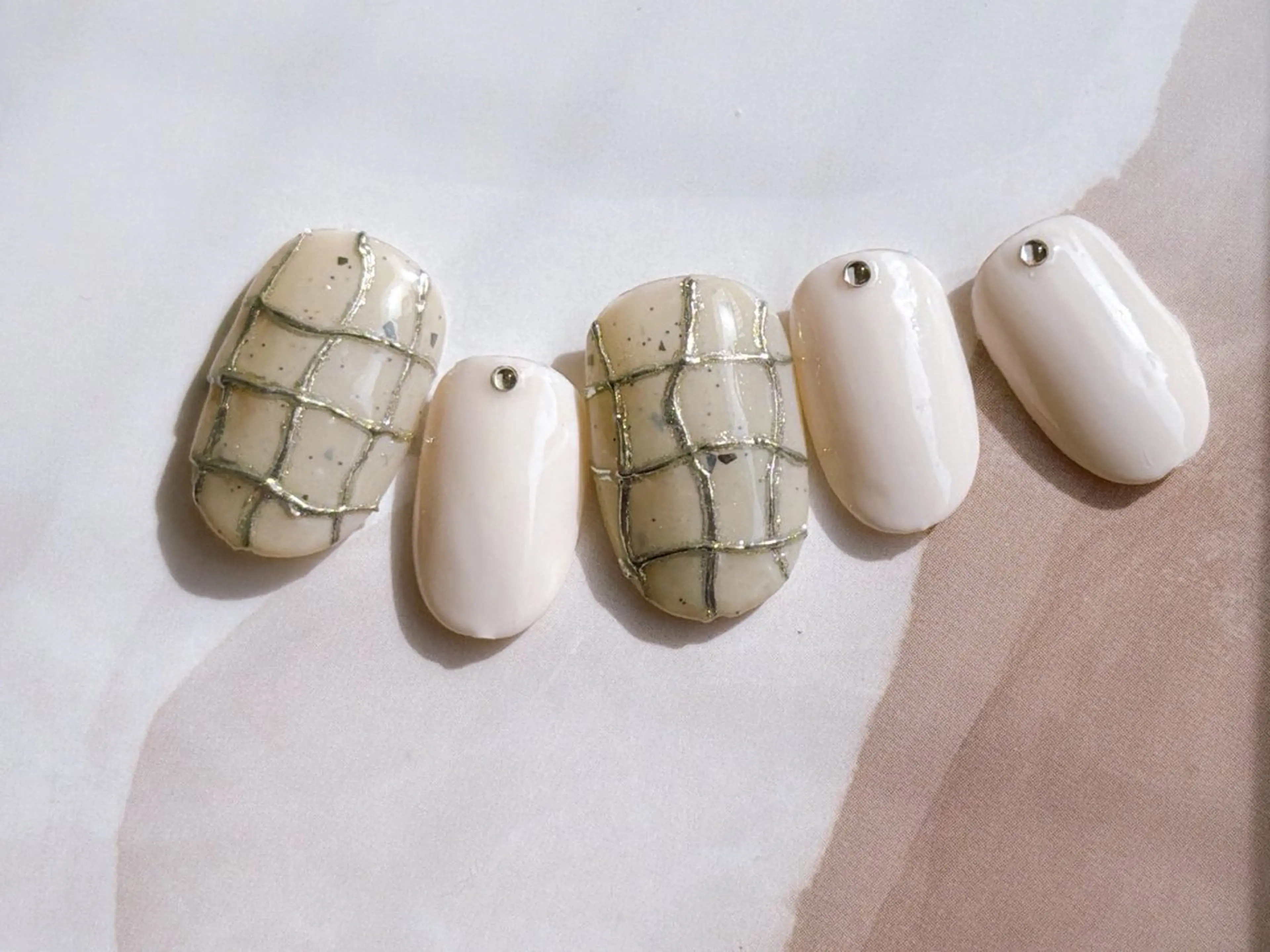 ネイル ハンドネイル Moon's🌙💅 Shioriのネイルデザイン