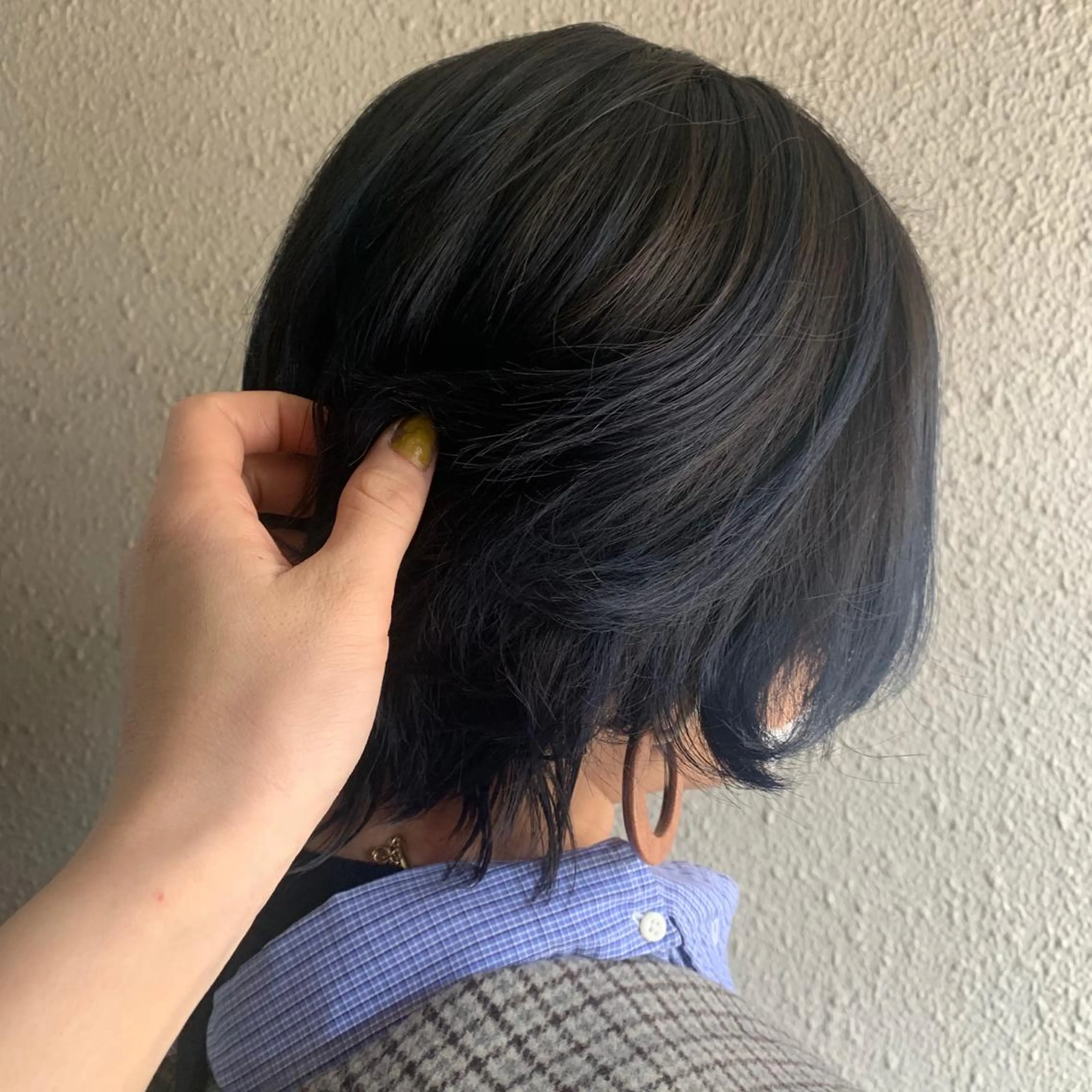 ショート カラー ネイビーカラー chouette/ 根本優希のヘアスタイル