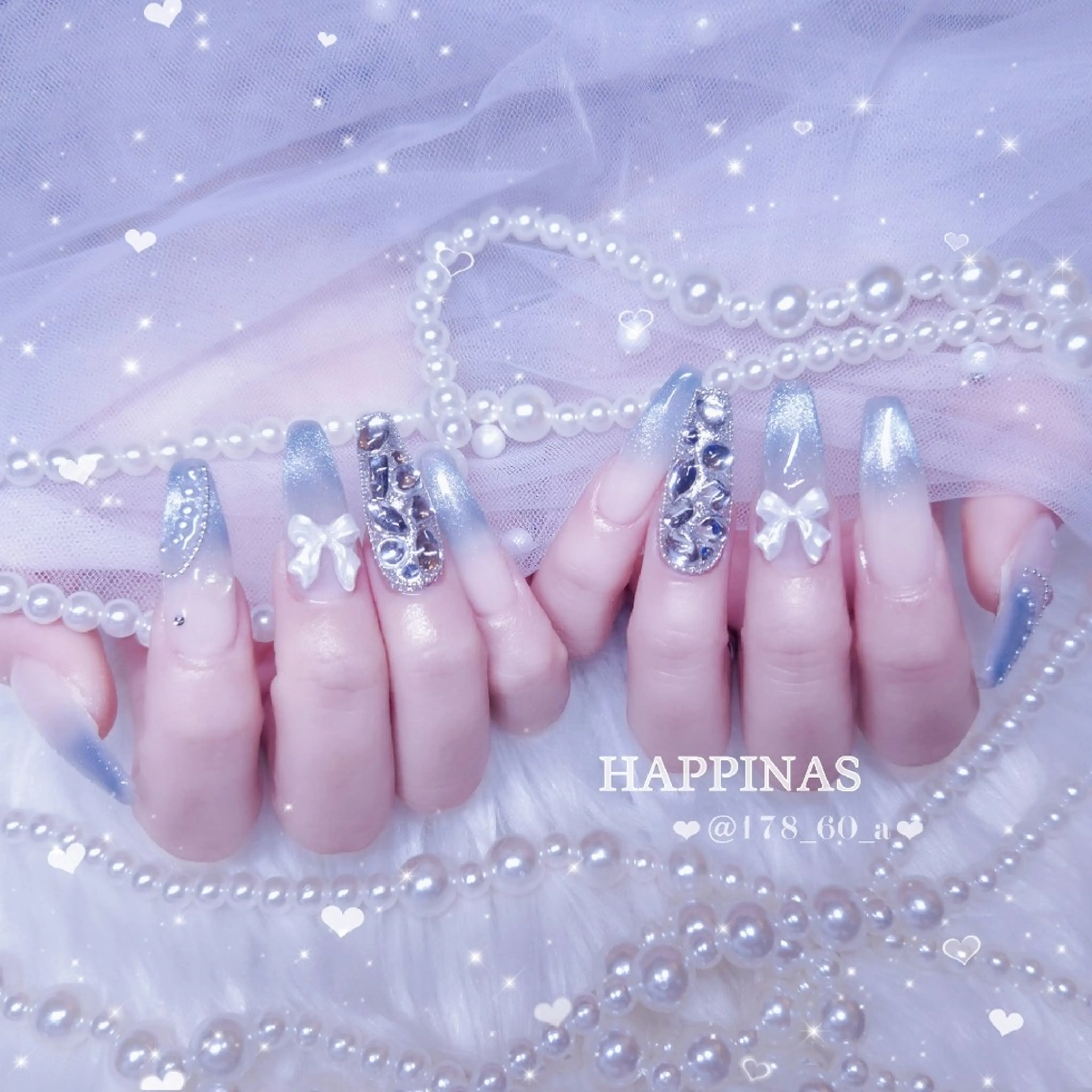 ネイル ガーリー グラデーション 水色 マグネットネイル スカルプネイル ハンドネイル HAPPINAS🎀  れん🖤痛ネイルのネイルデザイン