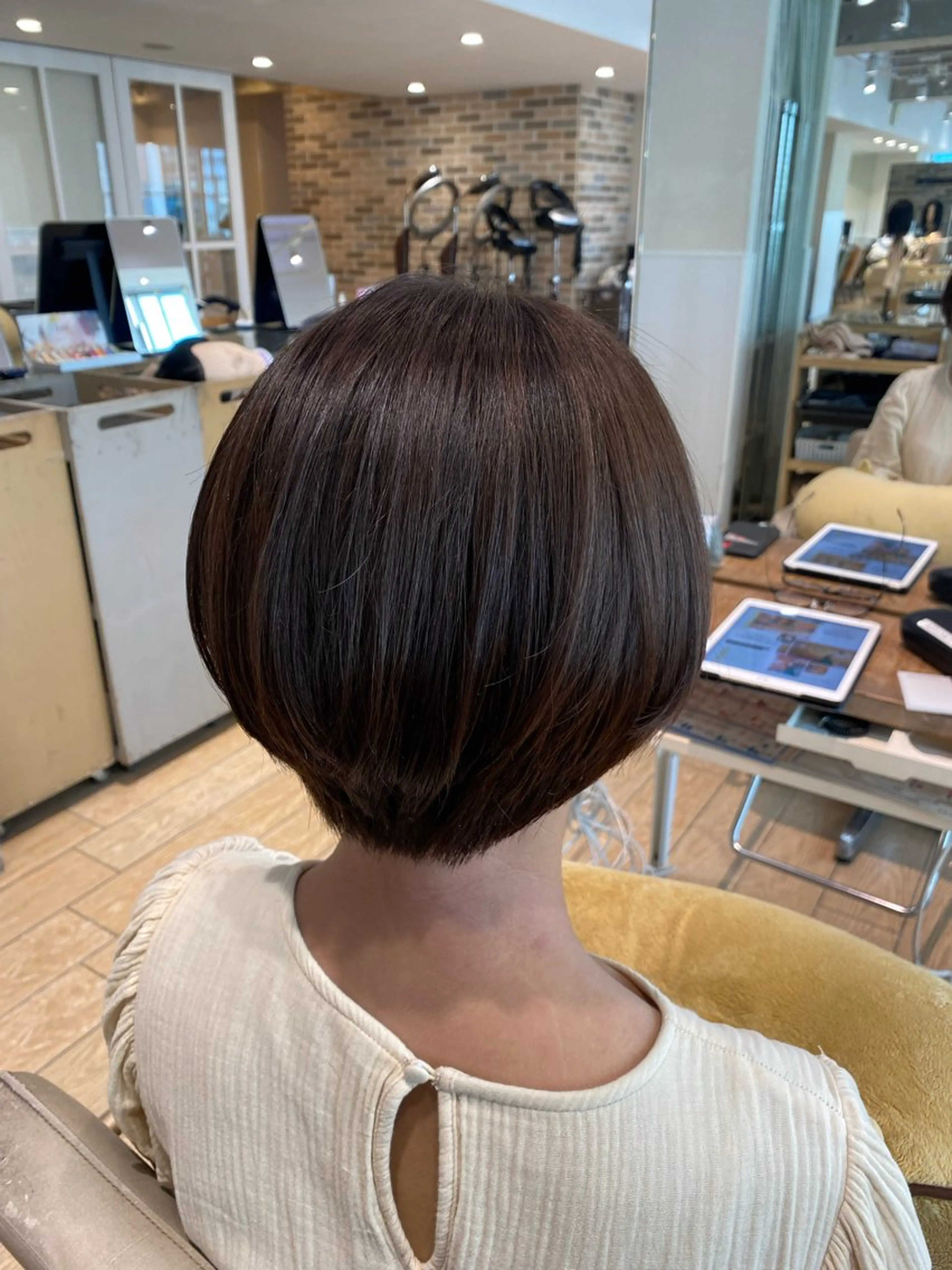 ショート RIHO/愛されモテ /透明感カラーのヘアスタイル