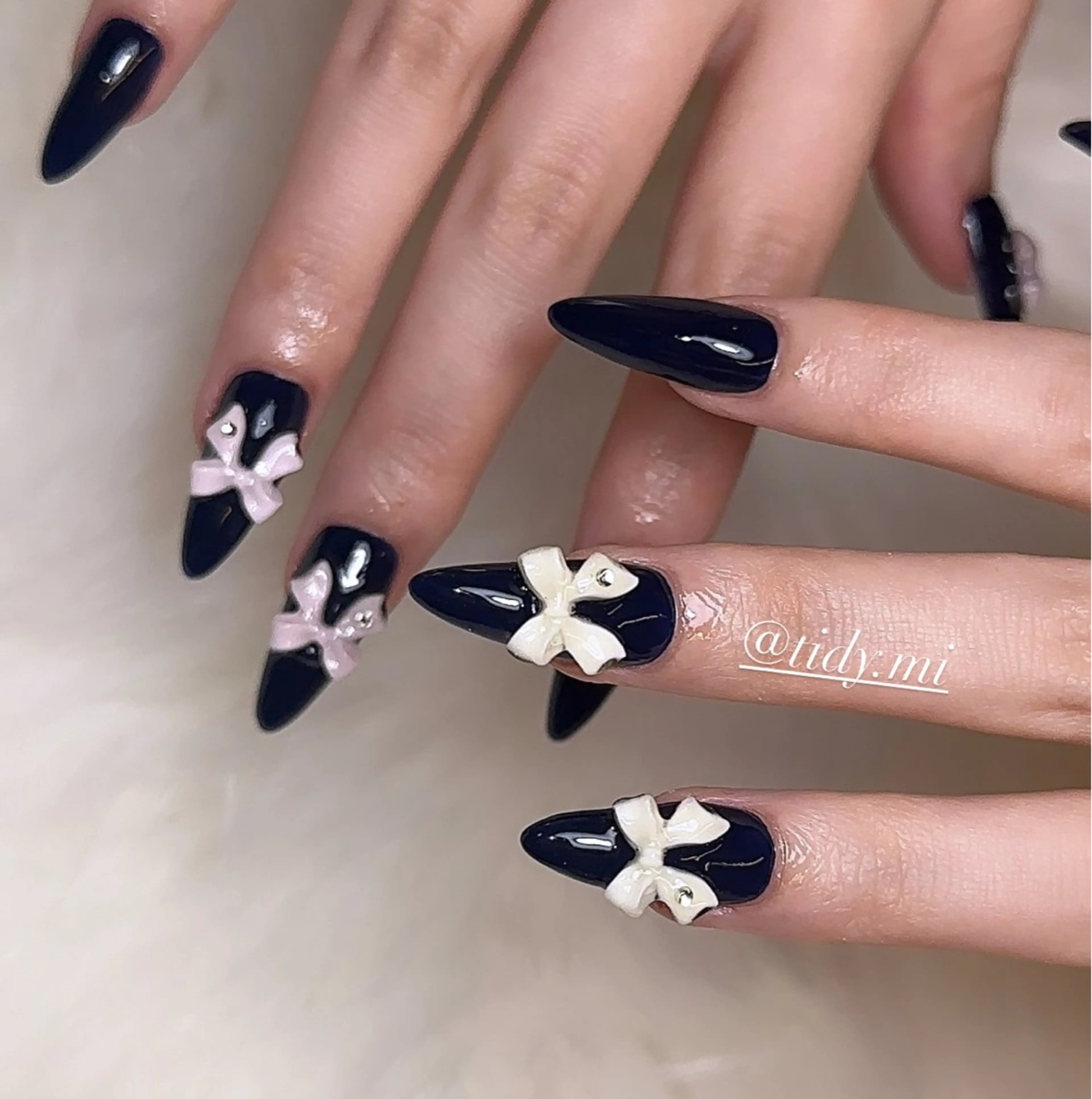 ネイル スカルプネイル TIDY M&Mのネイルデザイン