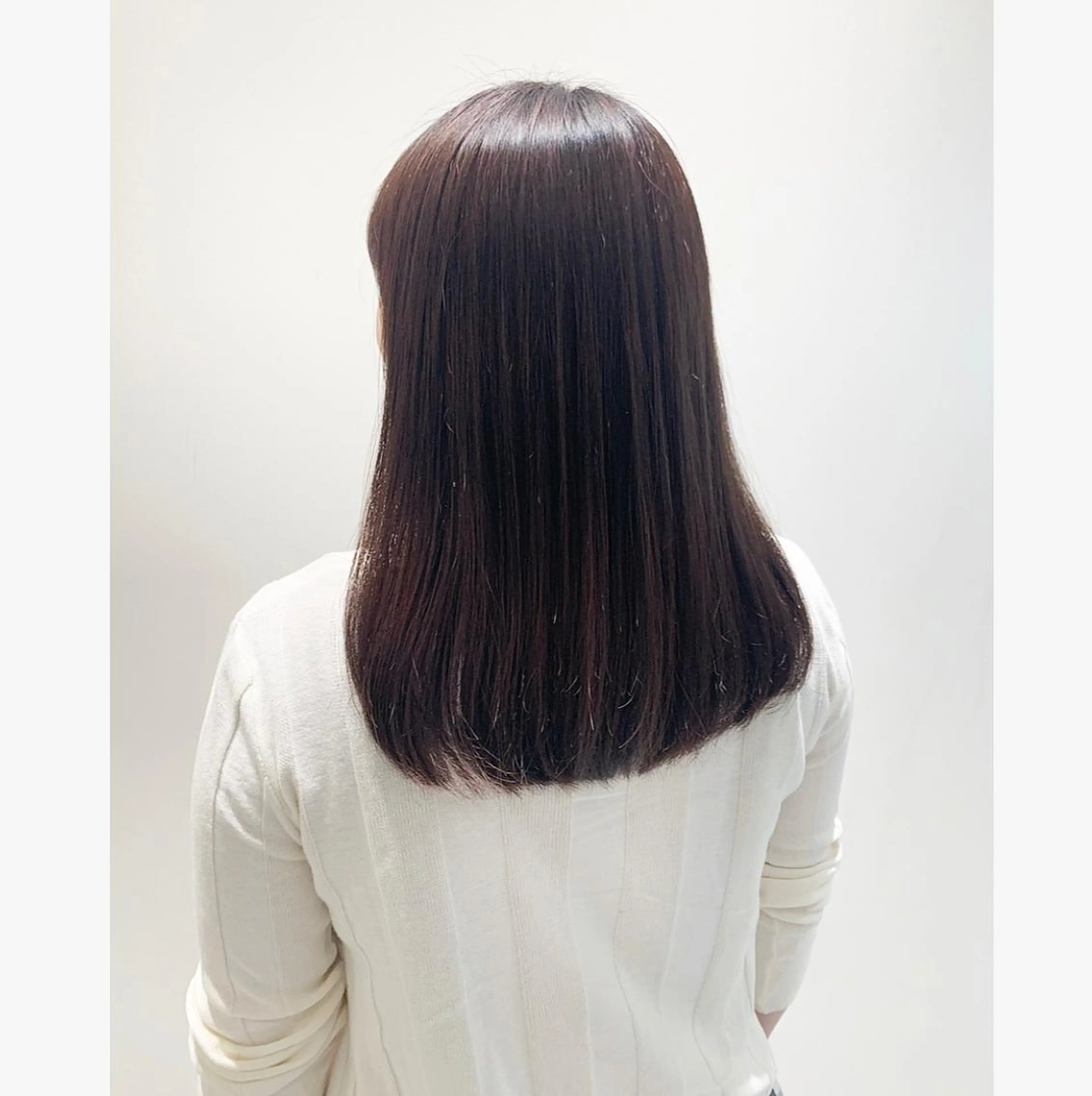 セミロング パーマ カット 縮毛矯正 トリートメント 💙美髪救世主💙 関華蓮のヘアスタイル