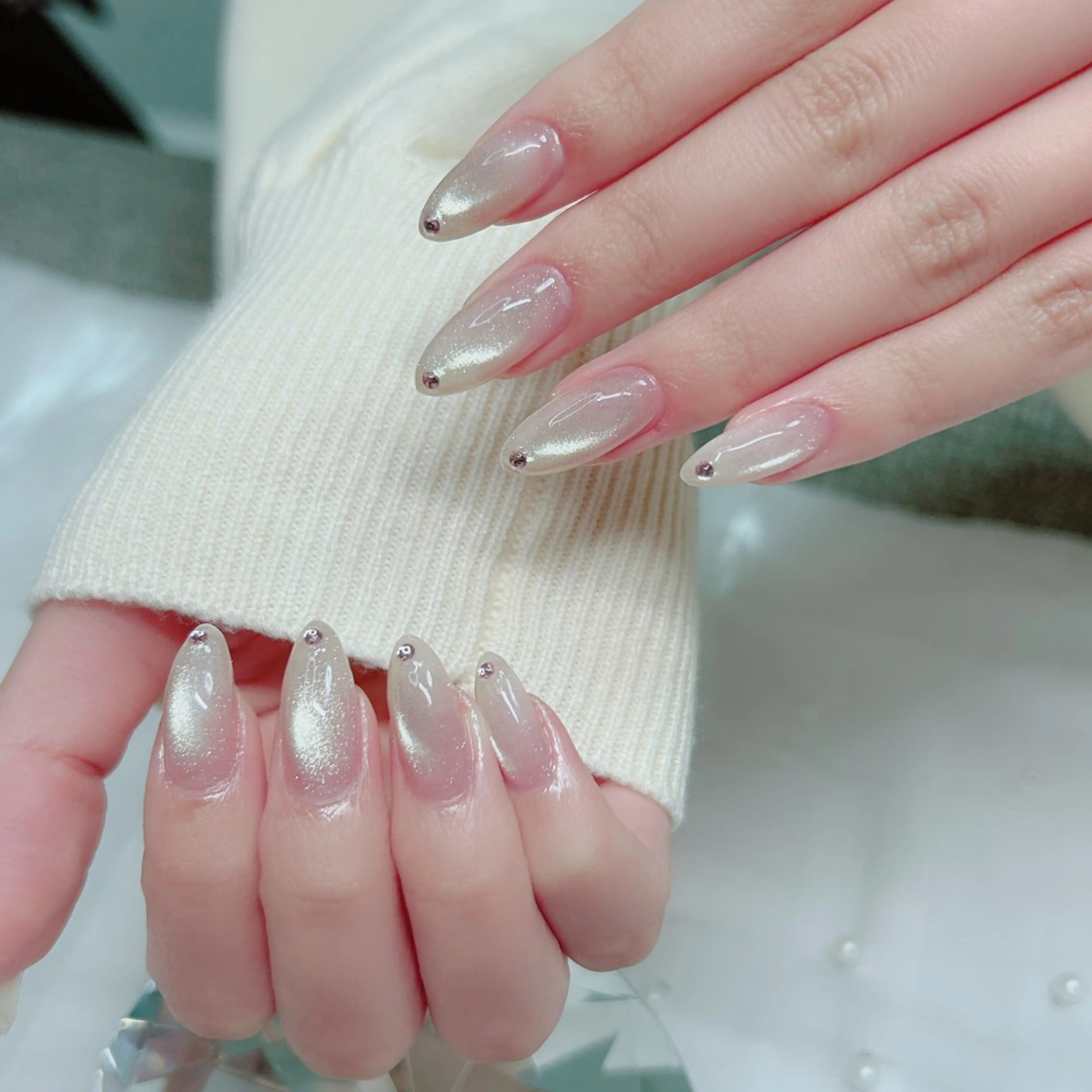 ネイル アートネイル フレンチネイル ジェルネイル ゴールド グラデーション ハンドネイル Cute Tips nailのネイルデザイン