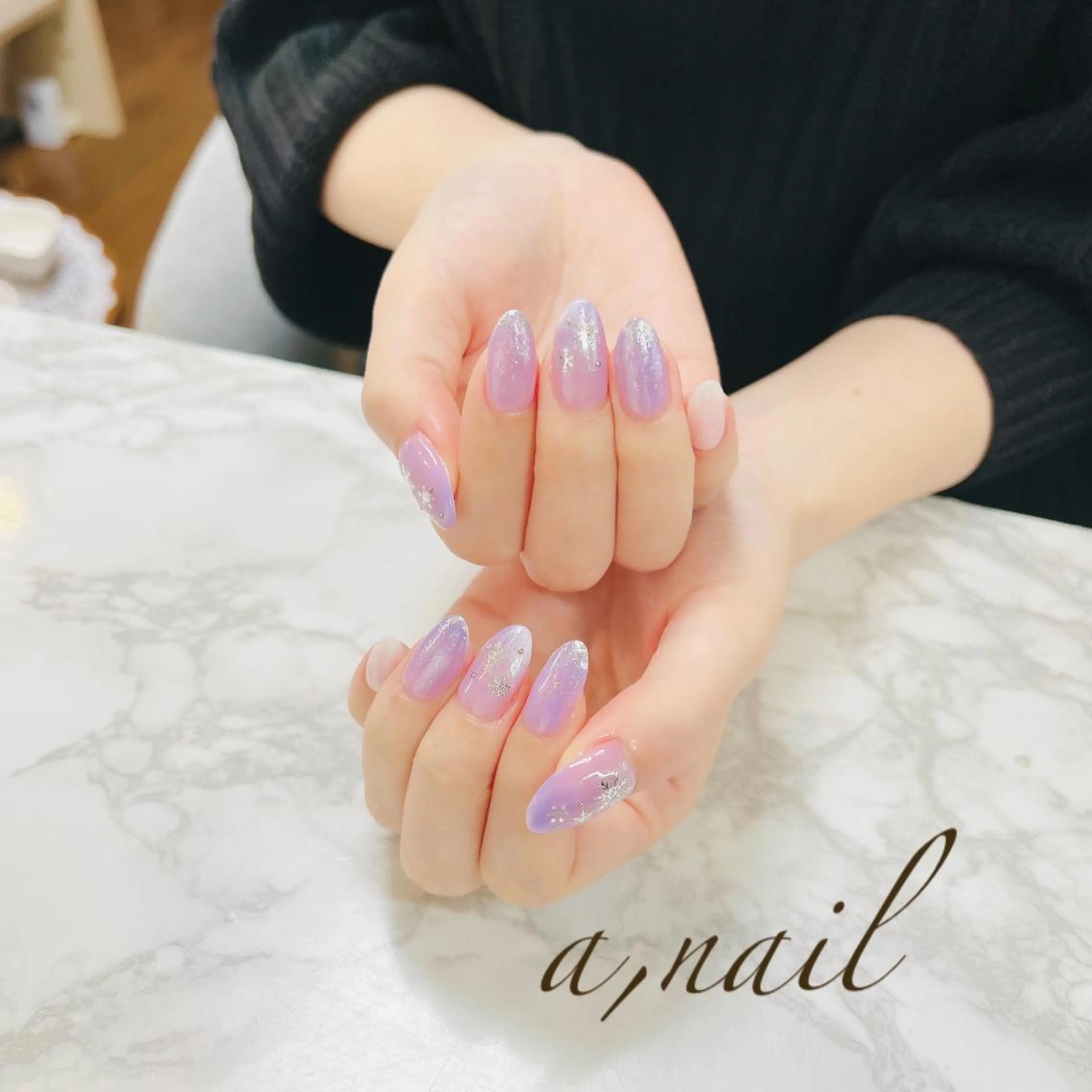 ネイル フットネイル ジェルネイル グラデーション ラメ(グリッター) ワンカラーネイル ハンドネイル ネイルサロン エーネイルのネイルデザイン