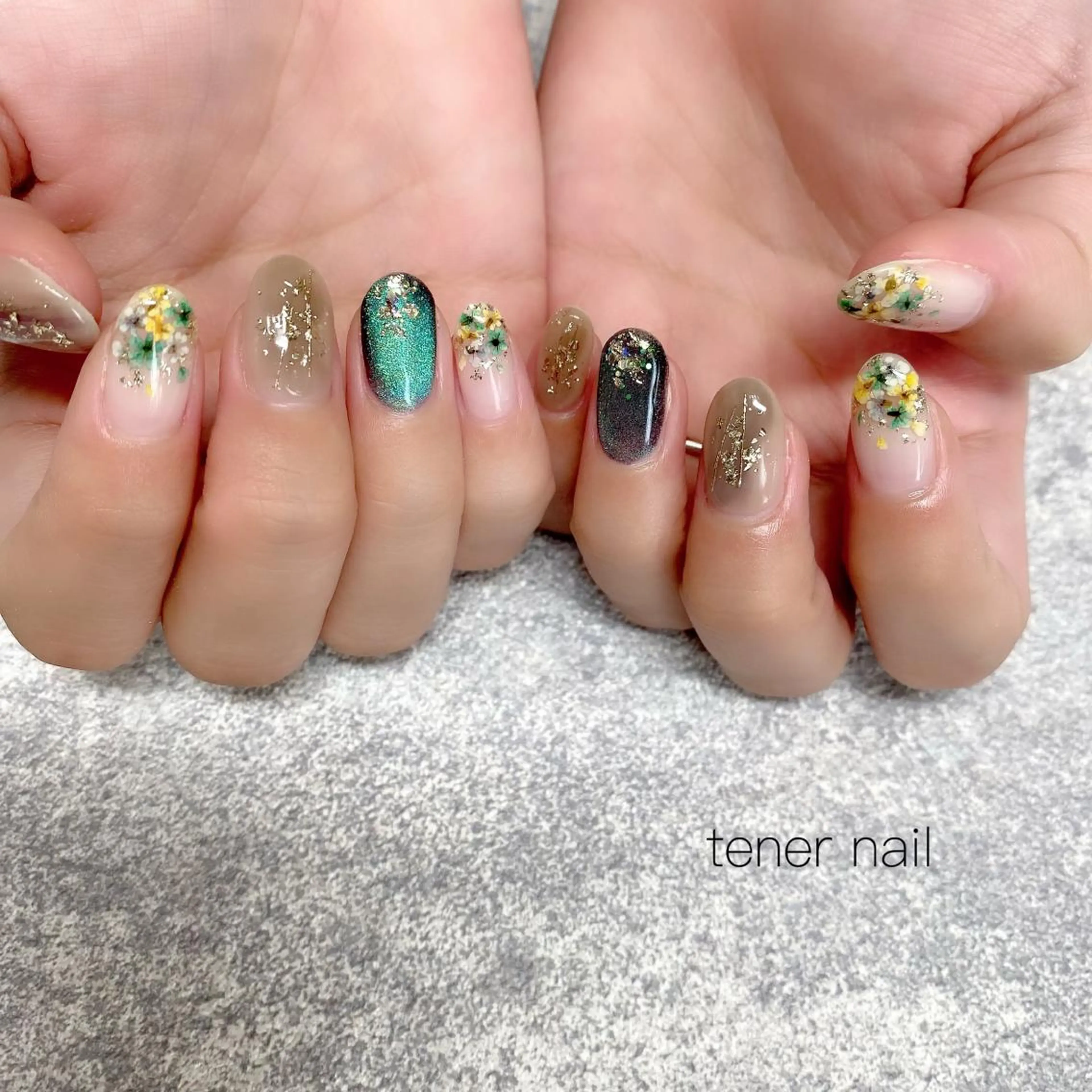 ネイル フラワーネイル ニュアンスネイル tener  nail  テネルネイル所属・テネルネイル tener nailのネイルデザイン