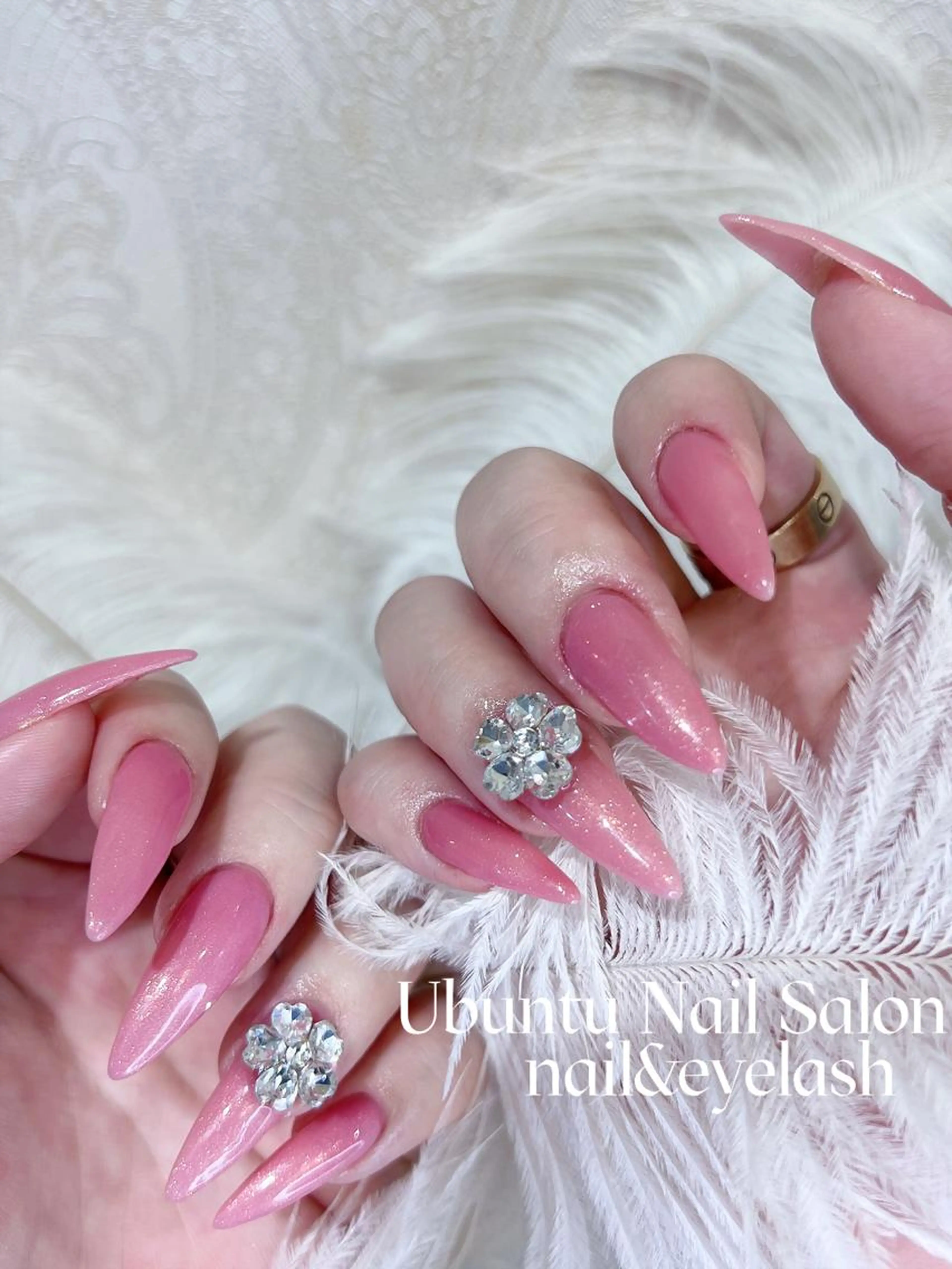 🎀チップワンカラー　パーツ2点付(2000種類を超える中から選べます) 初回ソフトジェル付け替えオフ無料の写真