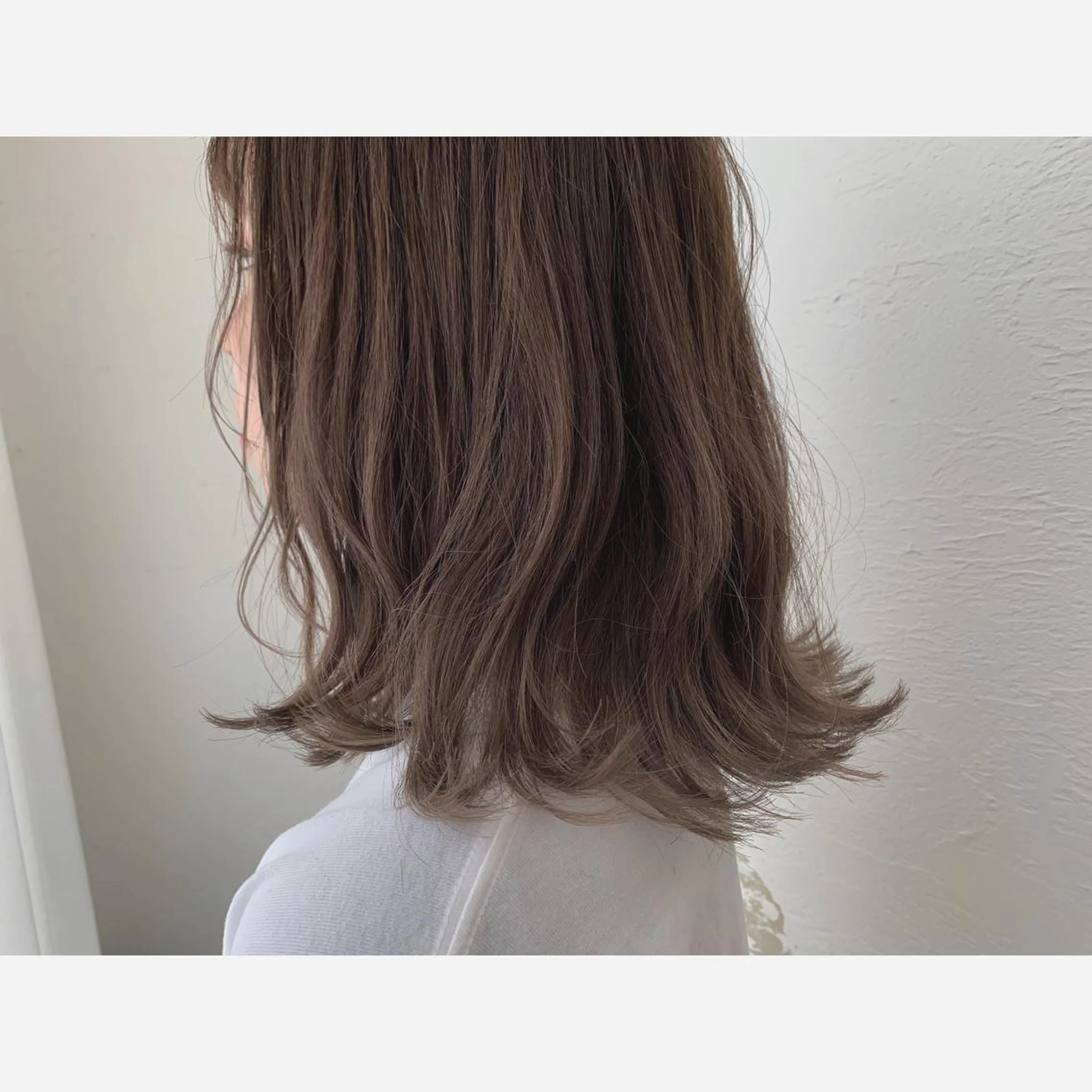 ミディアム カラー カット ヘアカラー fio マナミのヘアスタイル