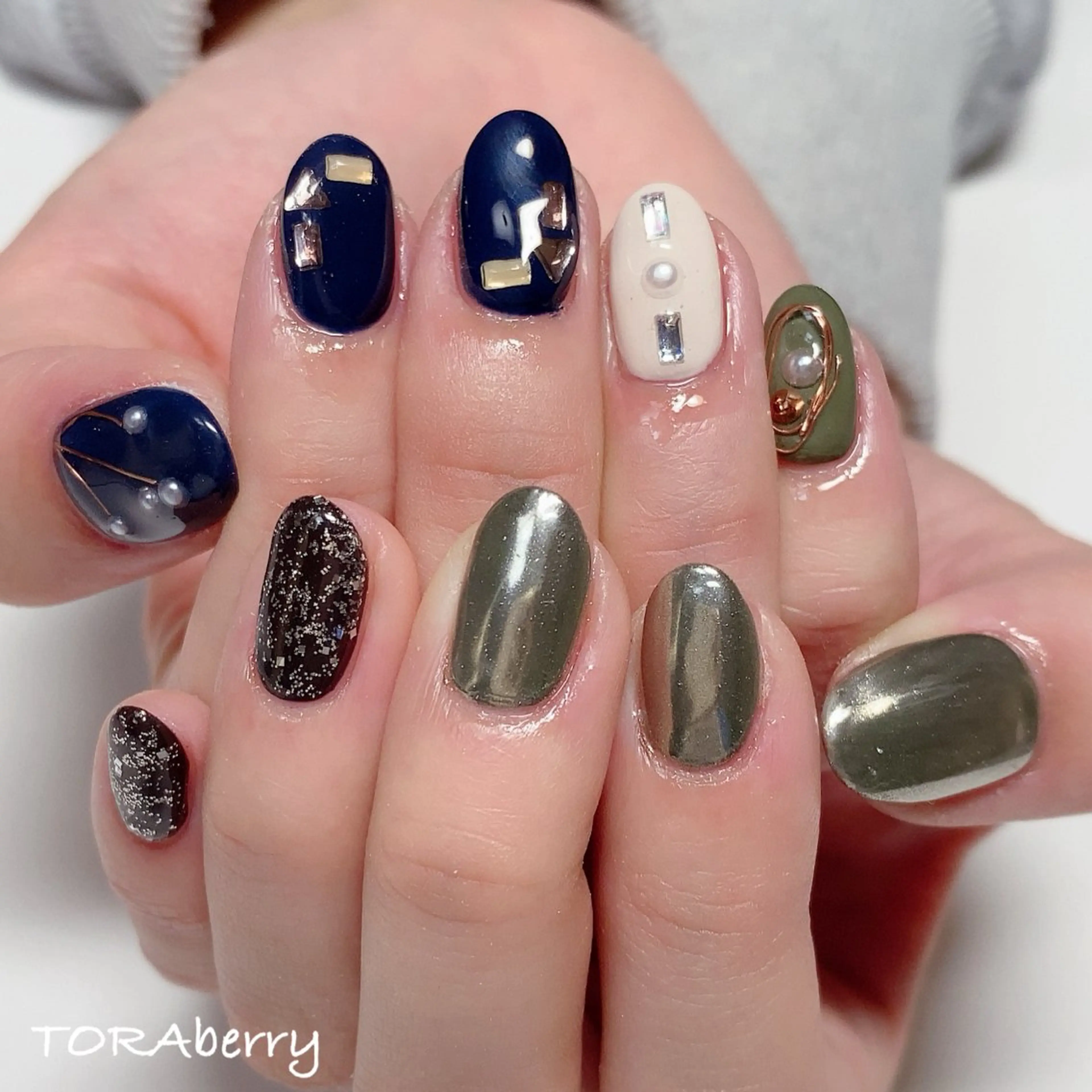 ネイル ハンドネイル ネイリスト なつみのネイルデザイン