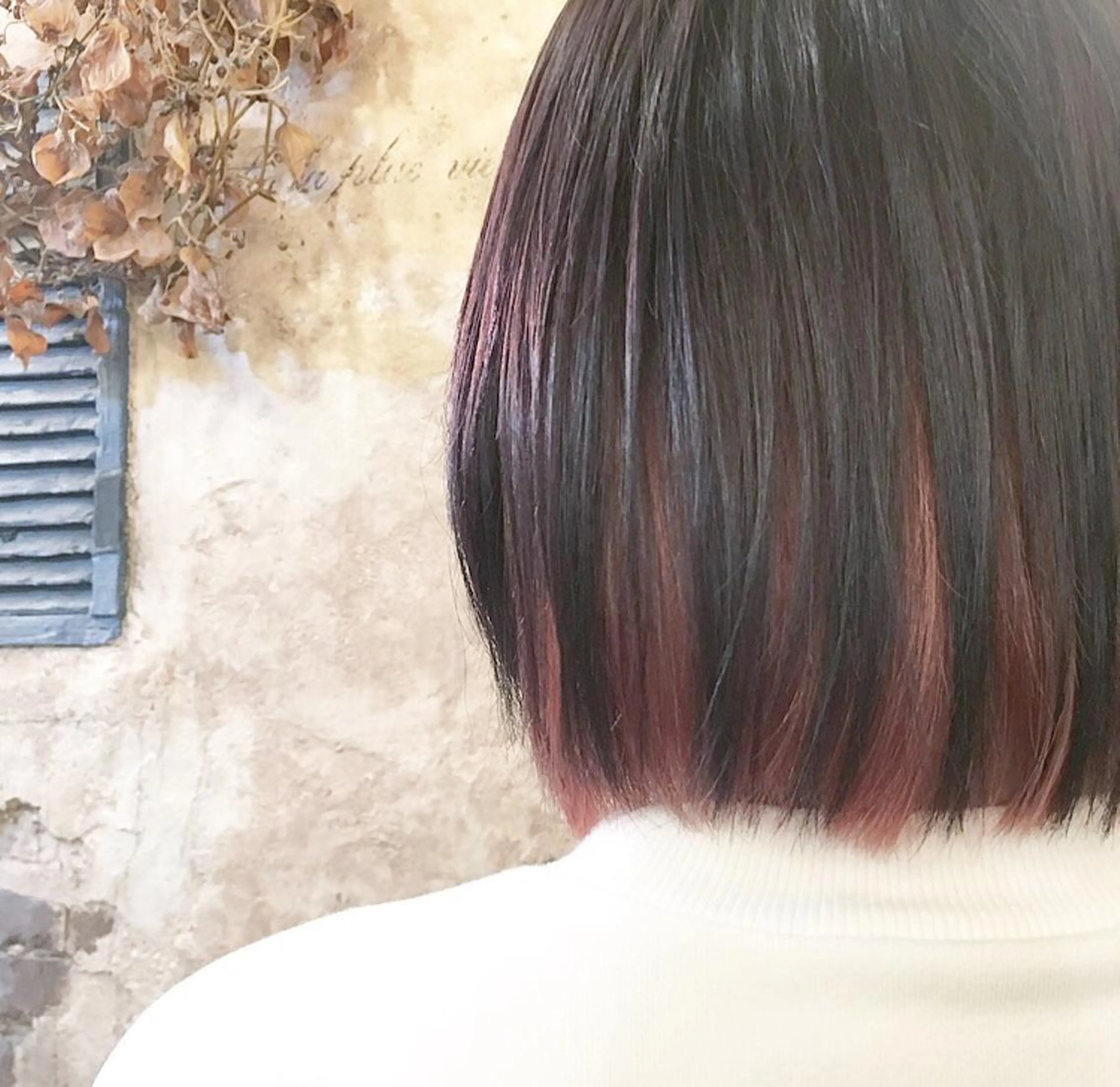 ミディアム カラー ブリーチ、パーマ 西部笑のヘアスタイル