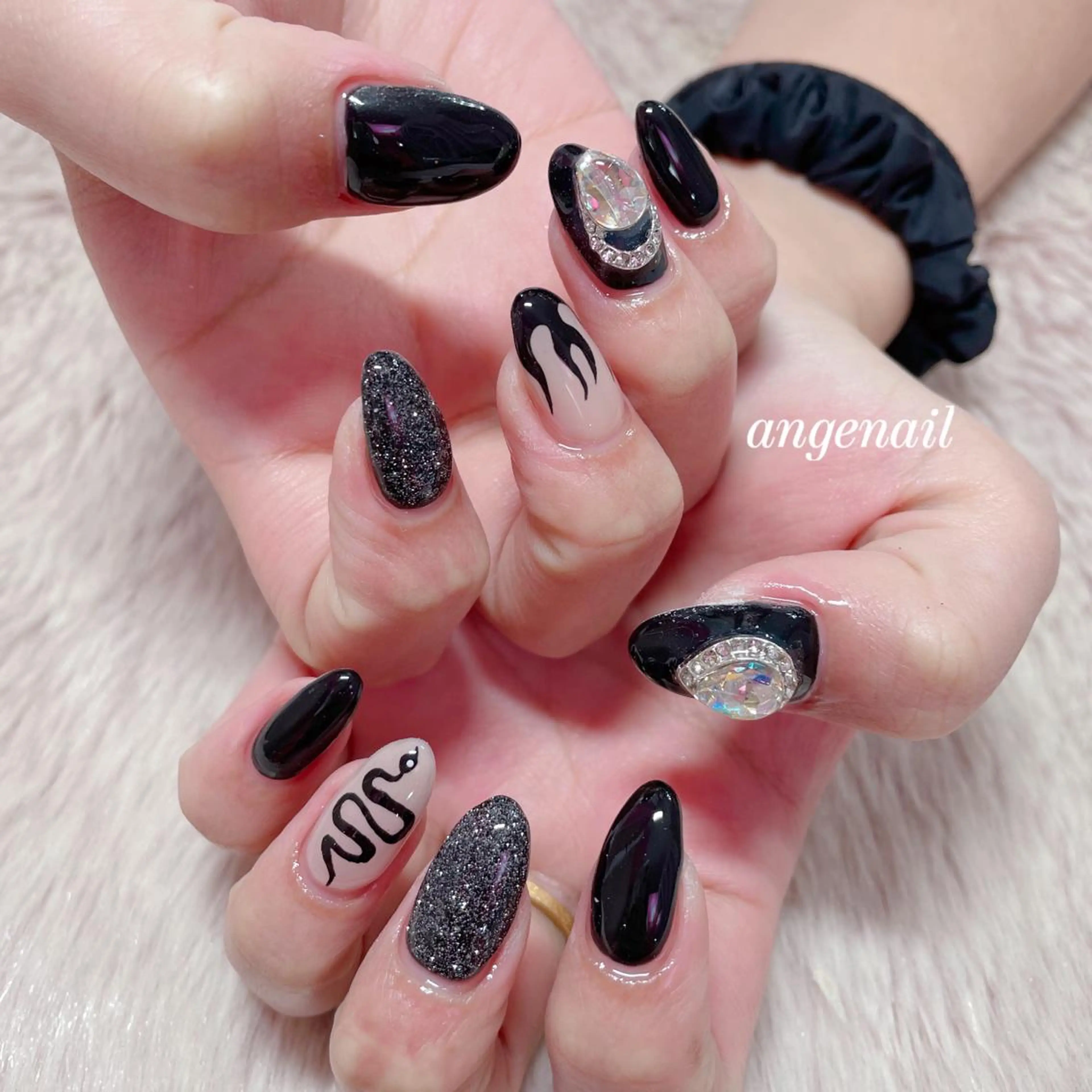 ネイル ハンドネイル オーナーネイリスト MAKIのネイルデザイン