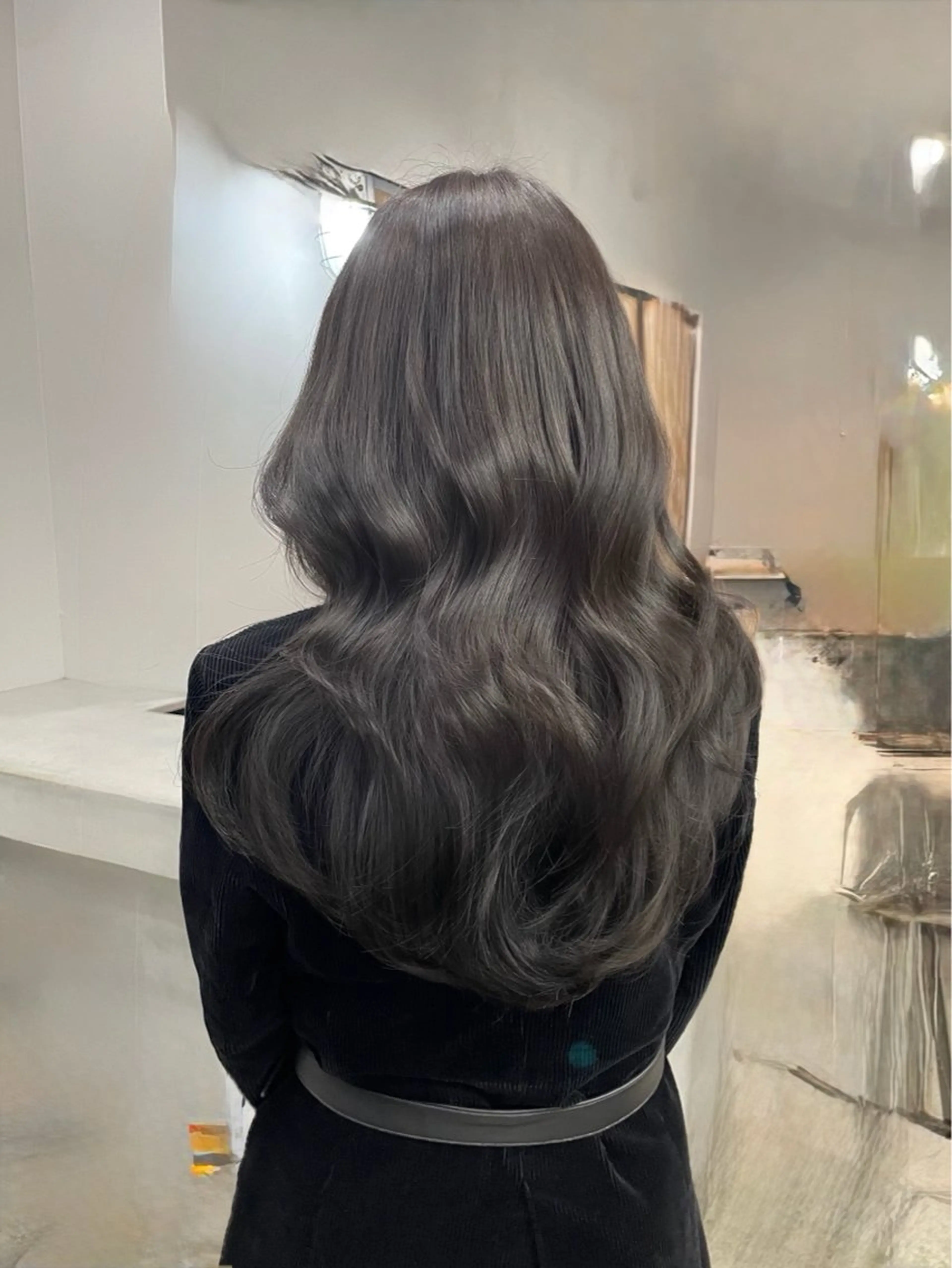 ロング カラー ブリーチ ケアブリーチ 透明感カラー グレージュ ハイトーンカラー ヘアカラー トリートメント メンズカット/パーマ 艶カラーTAIGA︎のヘアスタイル