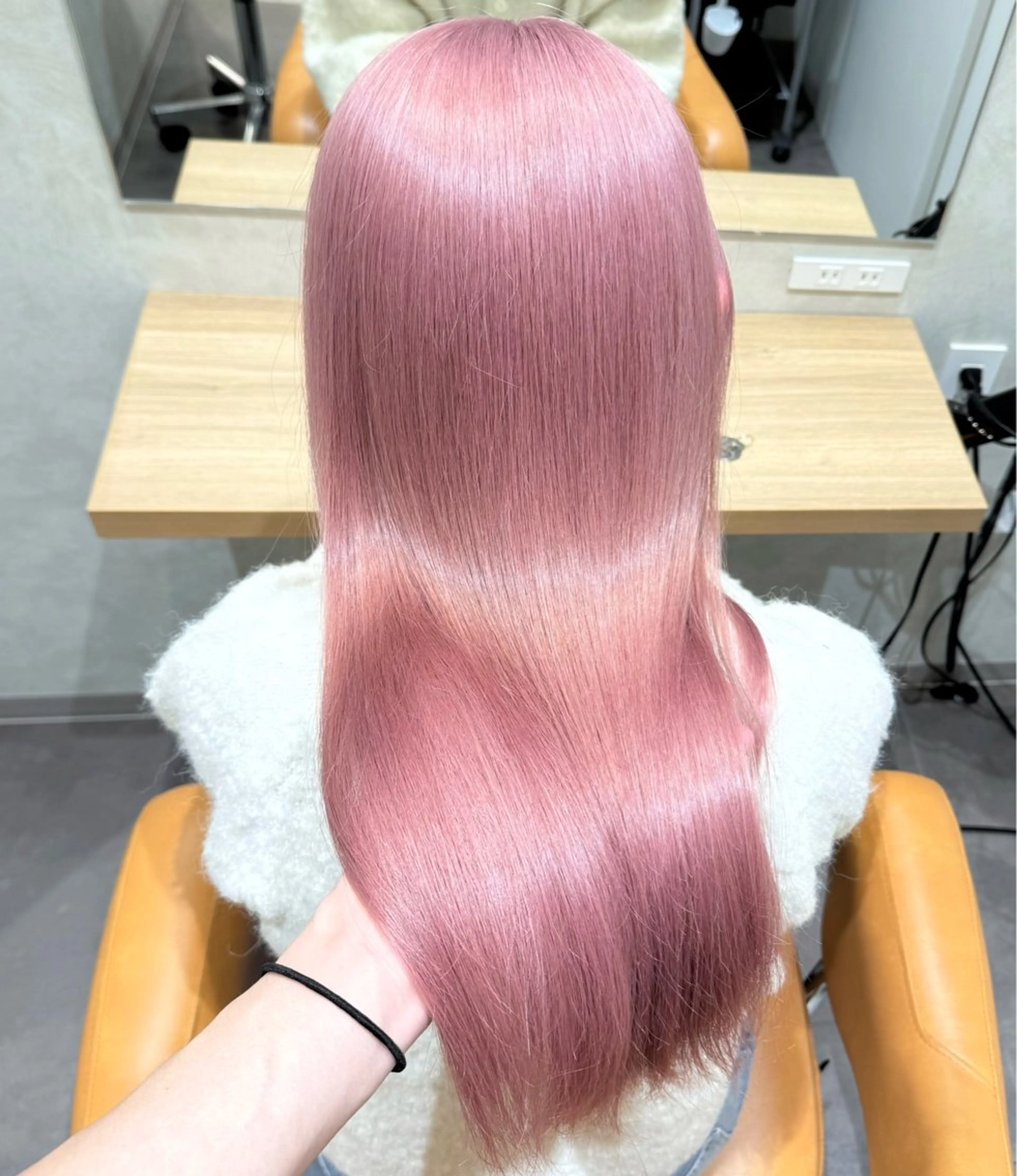 ロング ヘアカラー トリートメント SALOWIN札幌大通店所属・‎🤍札幌ハイトーン 🤍シンゴのヘアスタイル