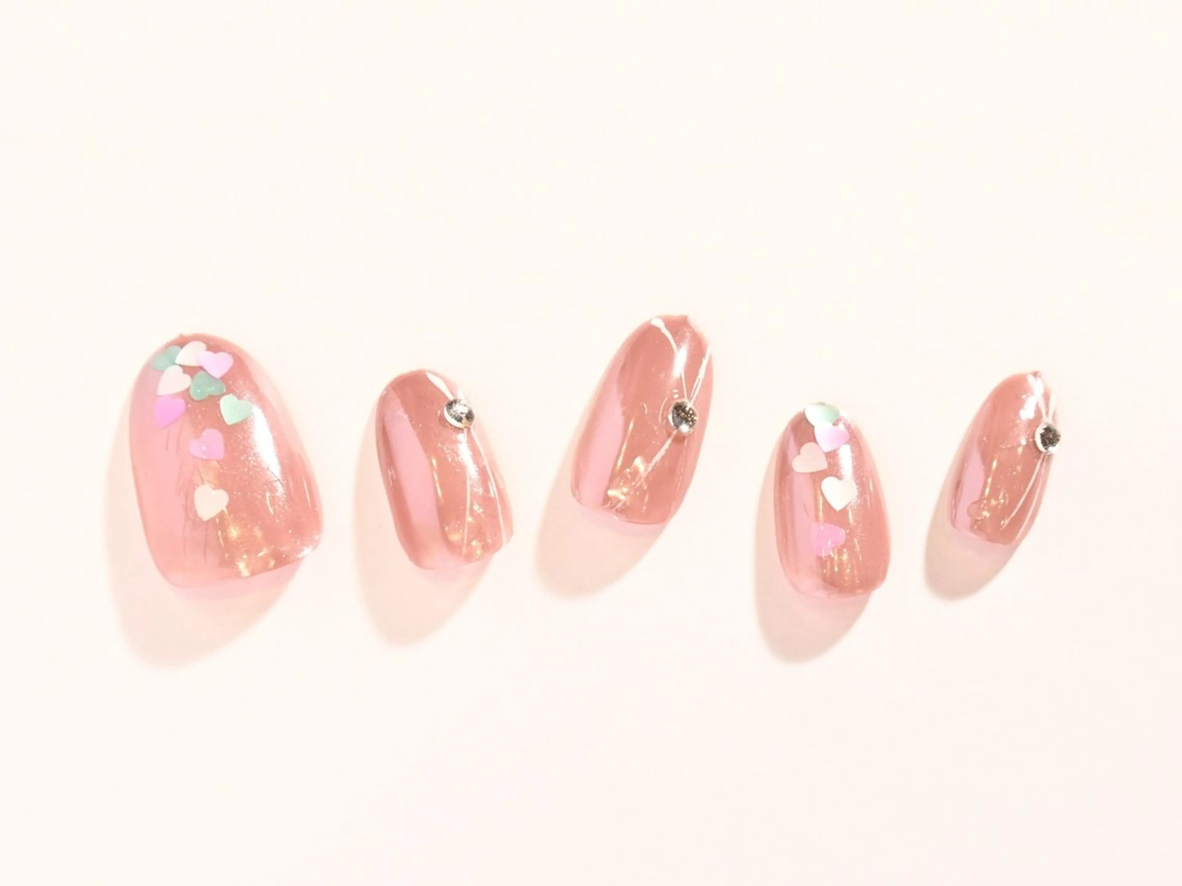 ネイル Tiary Nail Fのネイルデザイン
