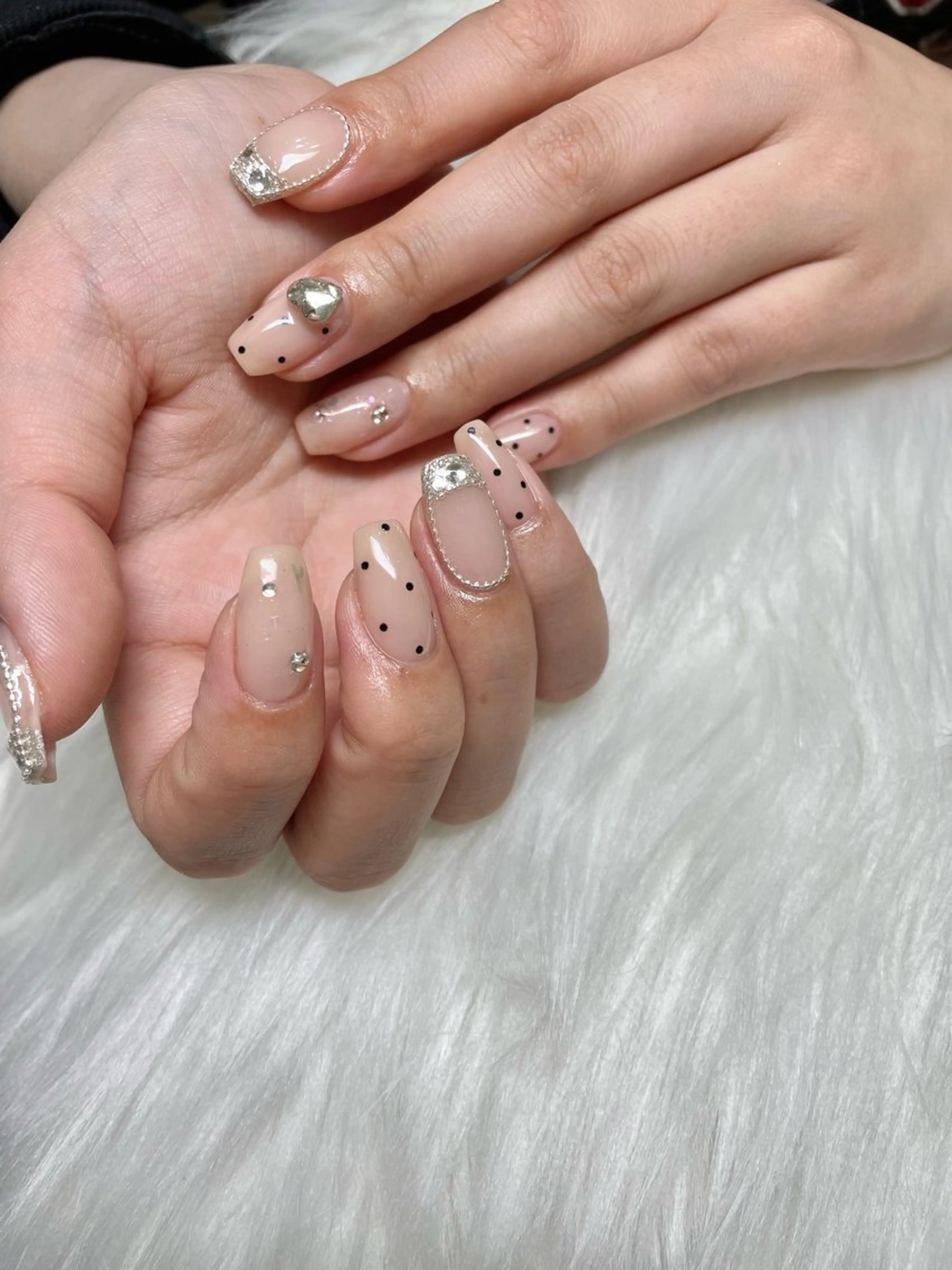 ネイル ハンドネイル フットネイル with hues所属・with hues AYAのネイルデザイン