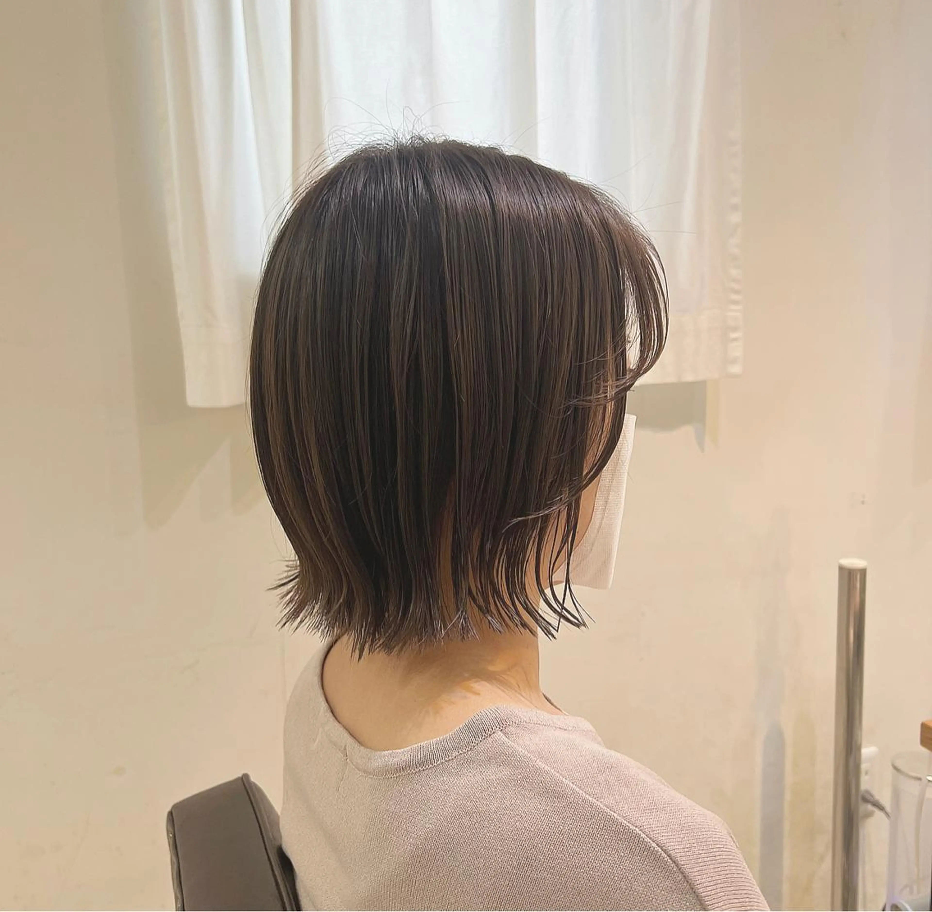 ショート ボブ カット 切りっぱなしボブ 👩🏼ミニボブのヘアスタイル