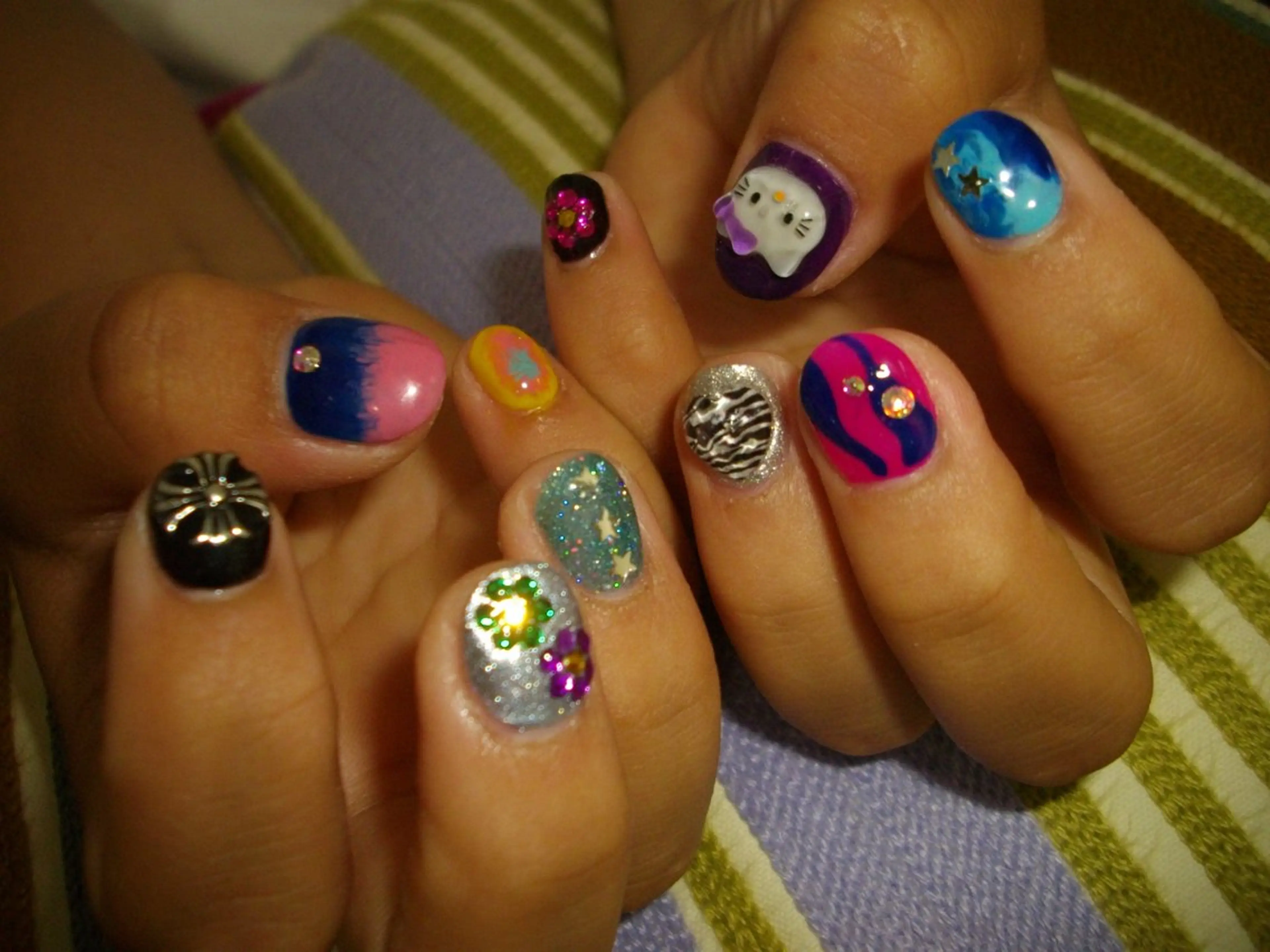 ネイル seventeen 秋葉原🤍aiのネイルデザイン