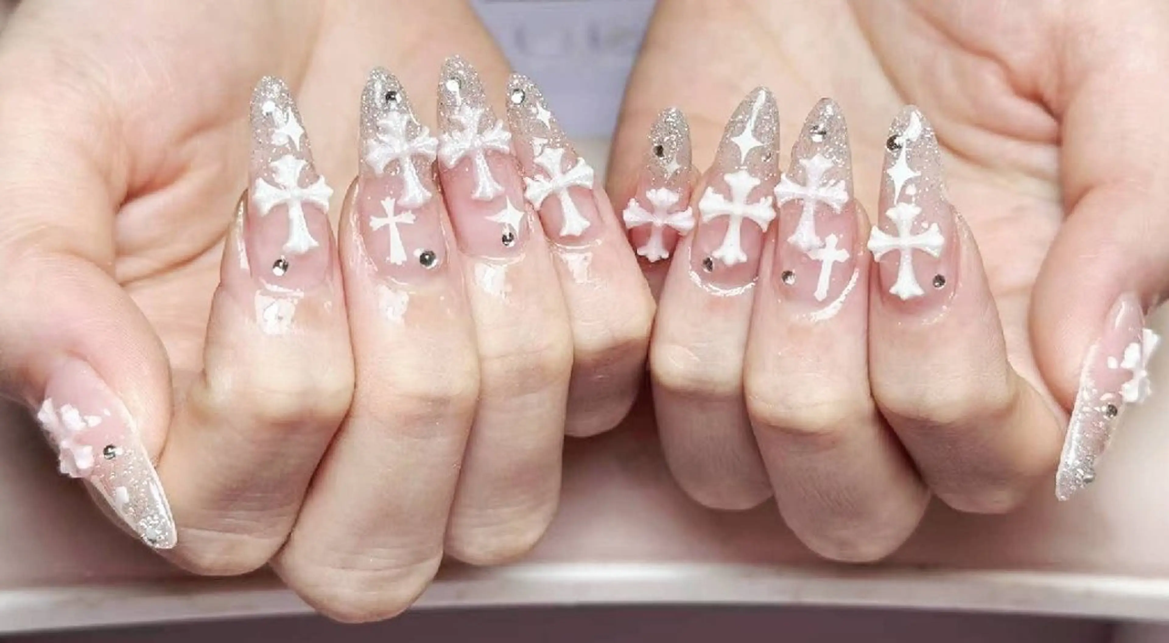 ネイル 小島 阿佑美のネイルデザイン