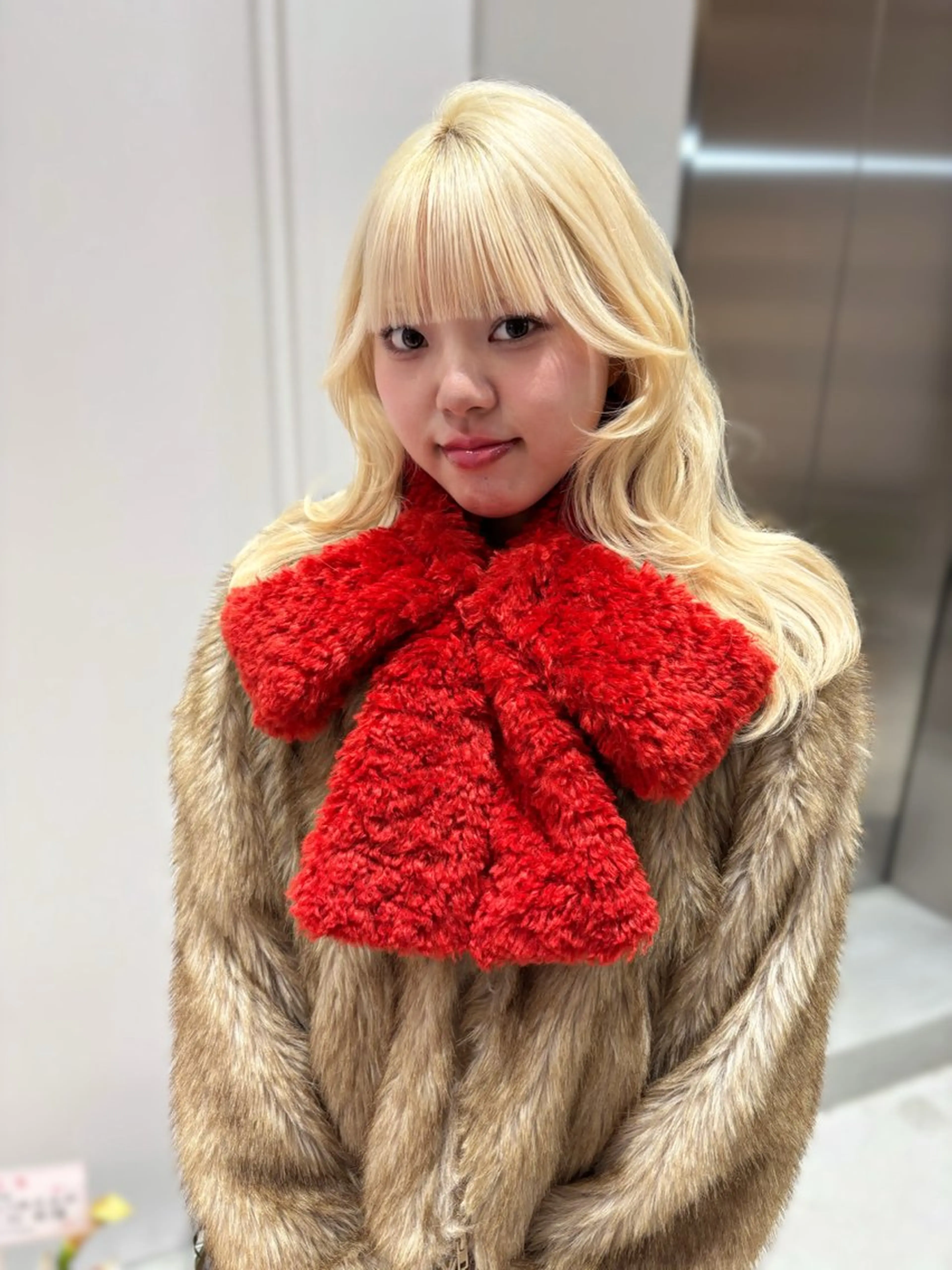 セミロング カラー ハイトーンカラー ヘアカラー enne栄店 fukaのヘアスタイル