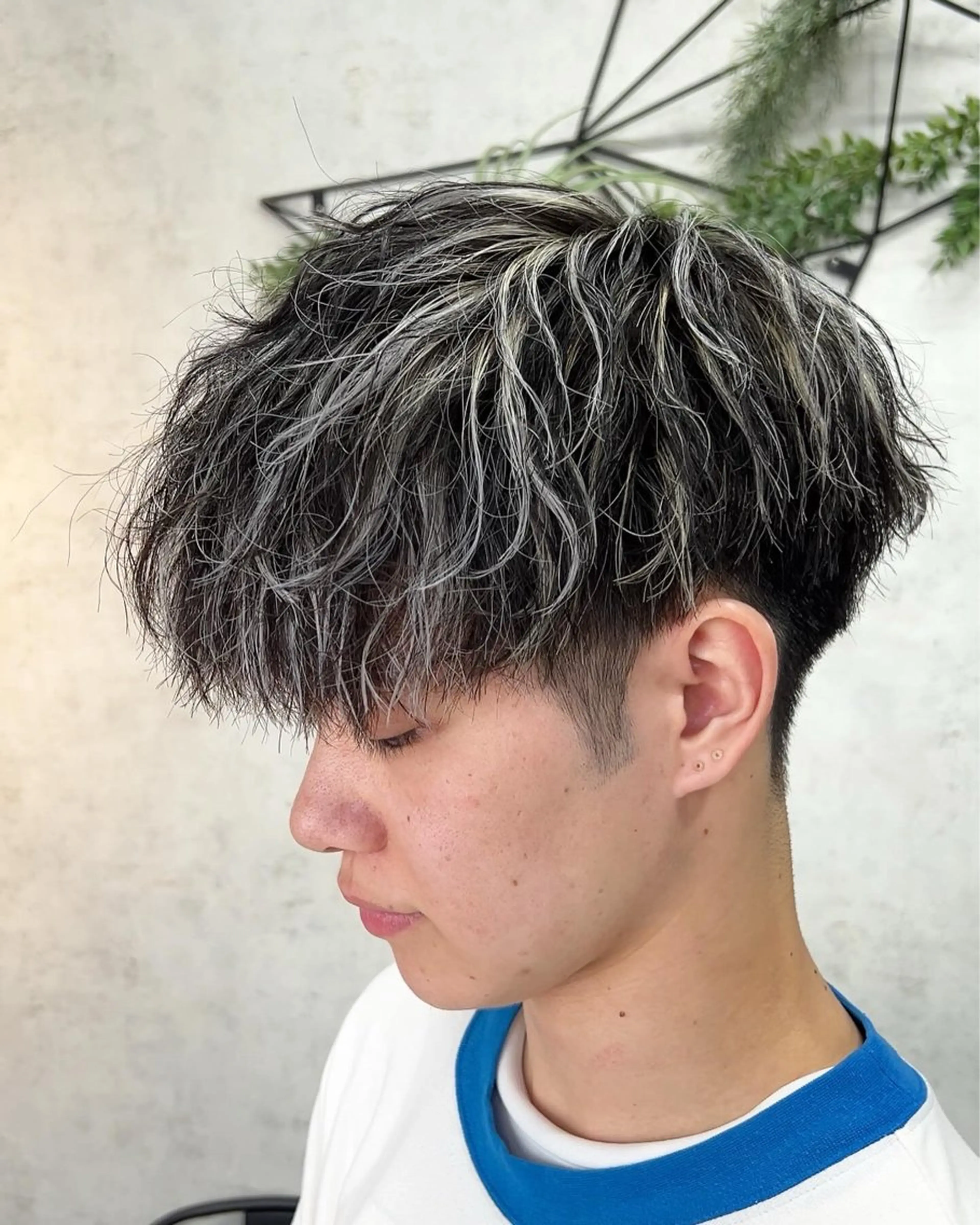 カラー メンズ ヘアカラー トリートメント apollo yokohama所属・バレイヤージュ横浜 ハイライトのヘアスタイル