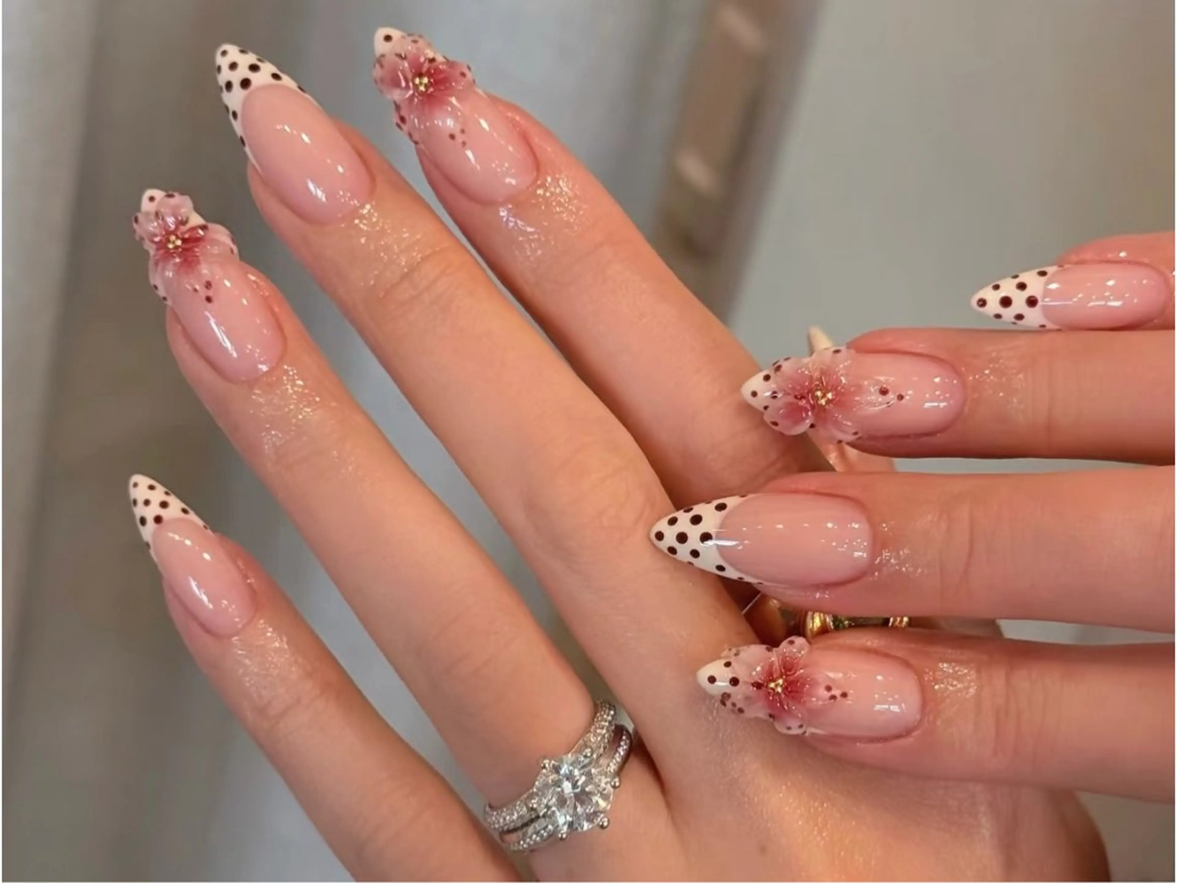 ネイル アートネイル オーロラネイル チークネイル フレンチネイル ガラスフレンチ ハンドネイル 🎀🎀YooLi Nail Salonのネイルデザイン