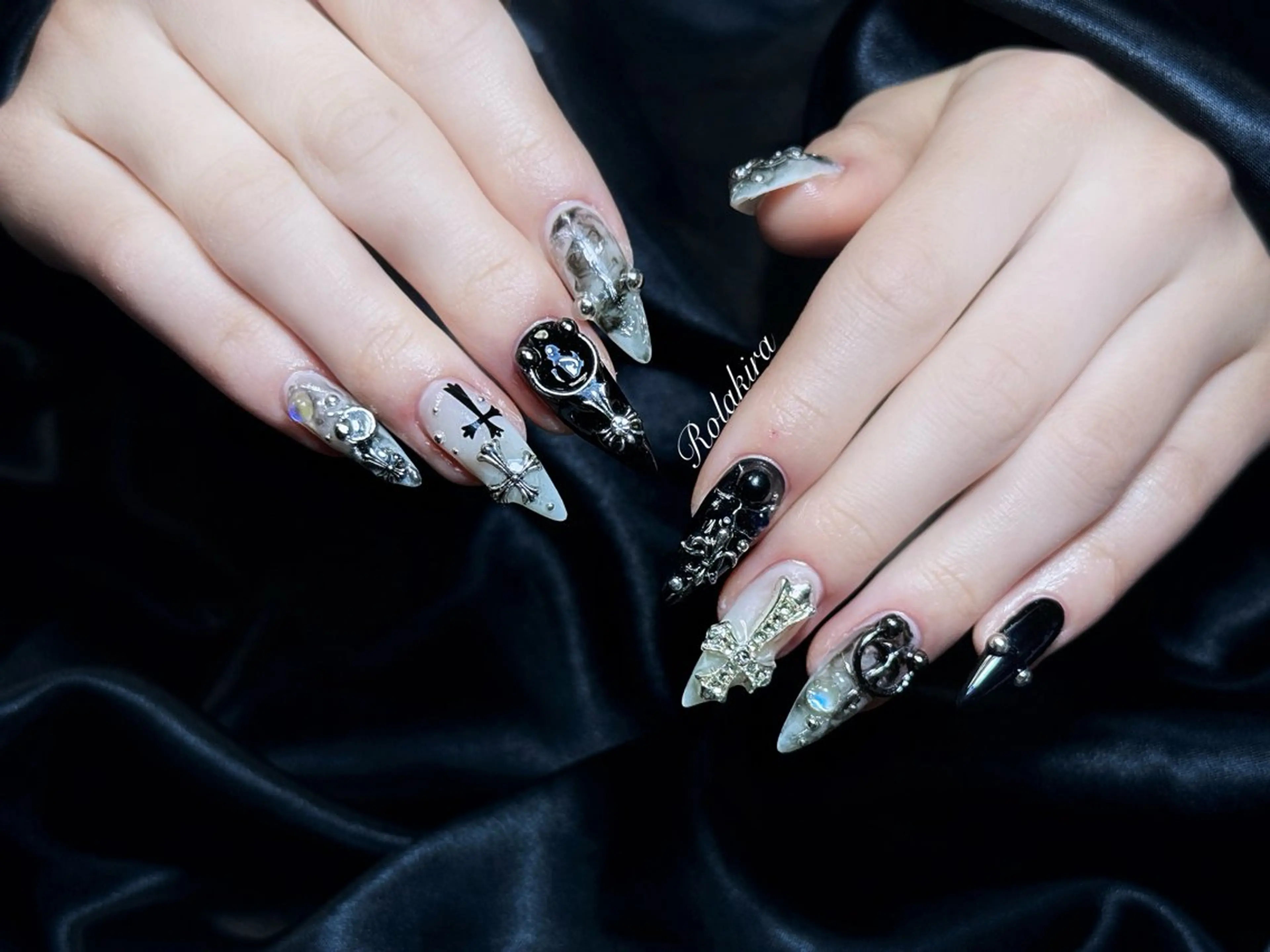 ネイル チークネイル 長さ出し フレンチネイル ジェルネイル 韓国ネイル ハンドネイル Rola kira nail salon所属・Rola kira 麗のネイルデザイン