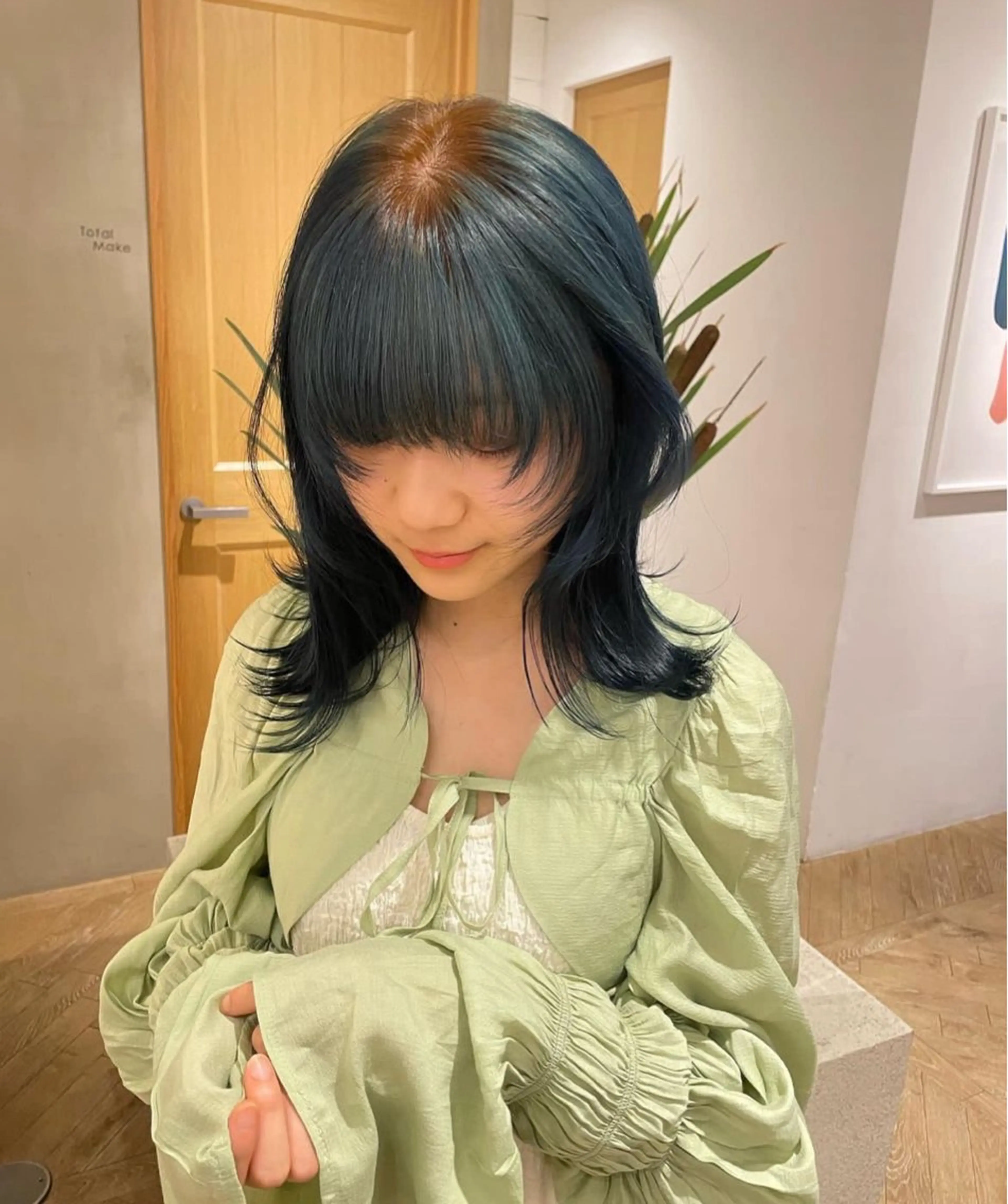 ミディアム カラー ヘアカラー トリートメント カットモデルレイヤー 暖色カラー モカ🎶のヘアスタイル