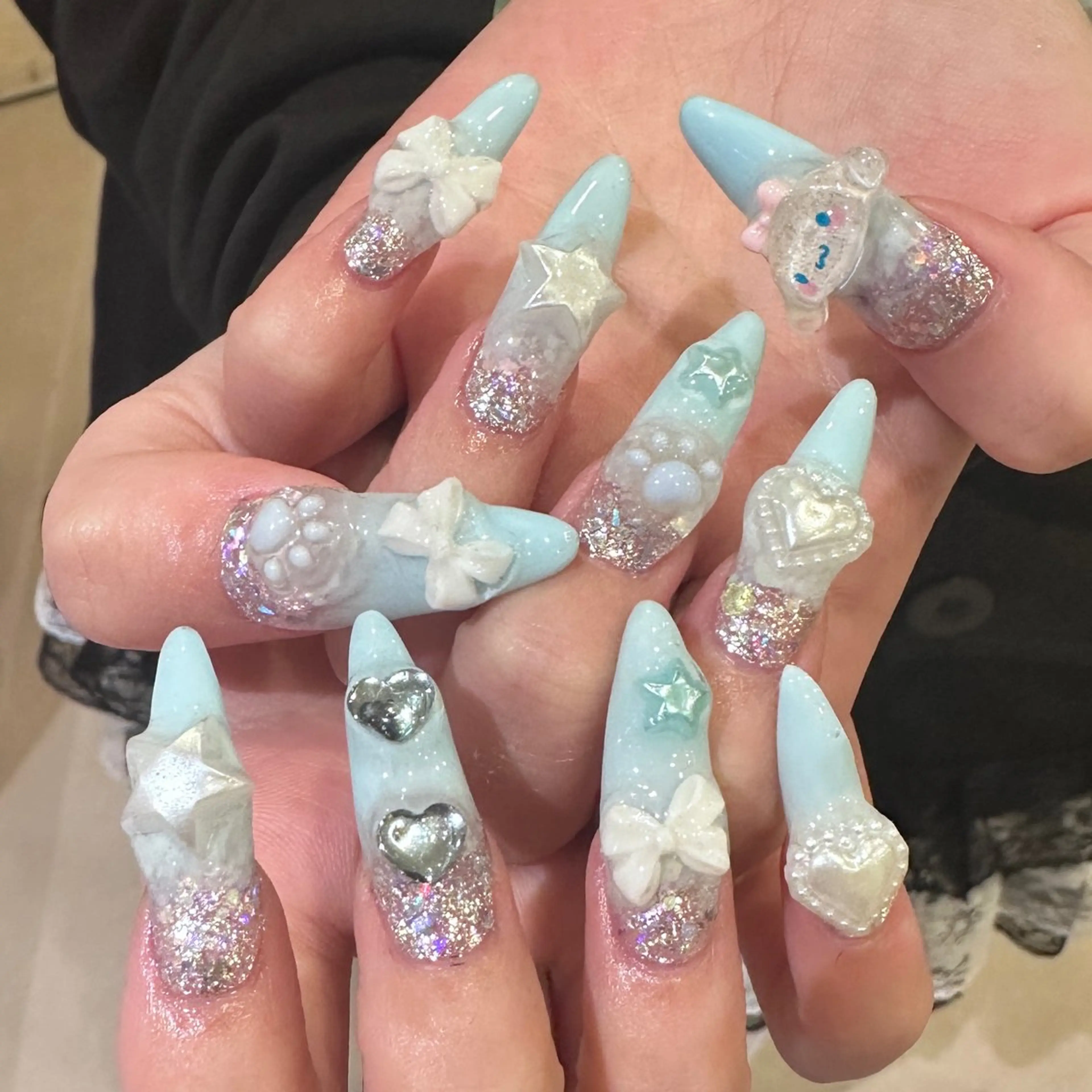 ネイル ハンドネイル 👽個性派ネイル🎀 komachiのヘアスタイル