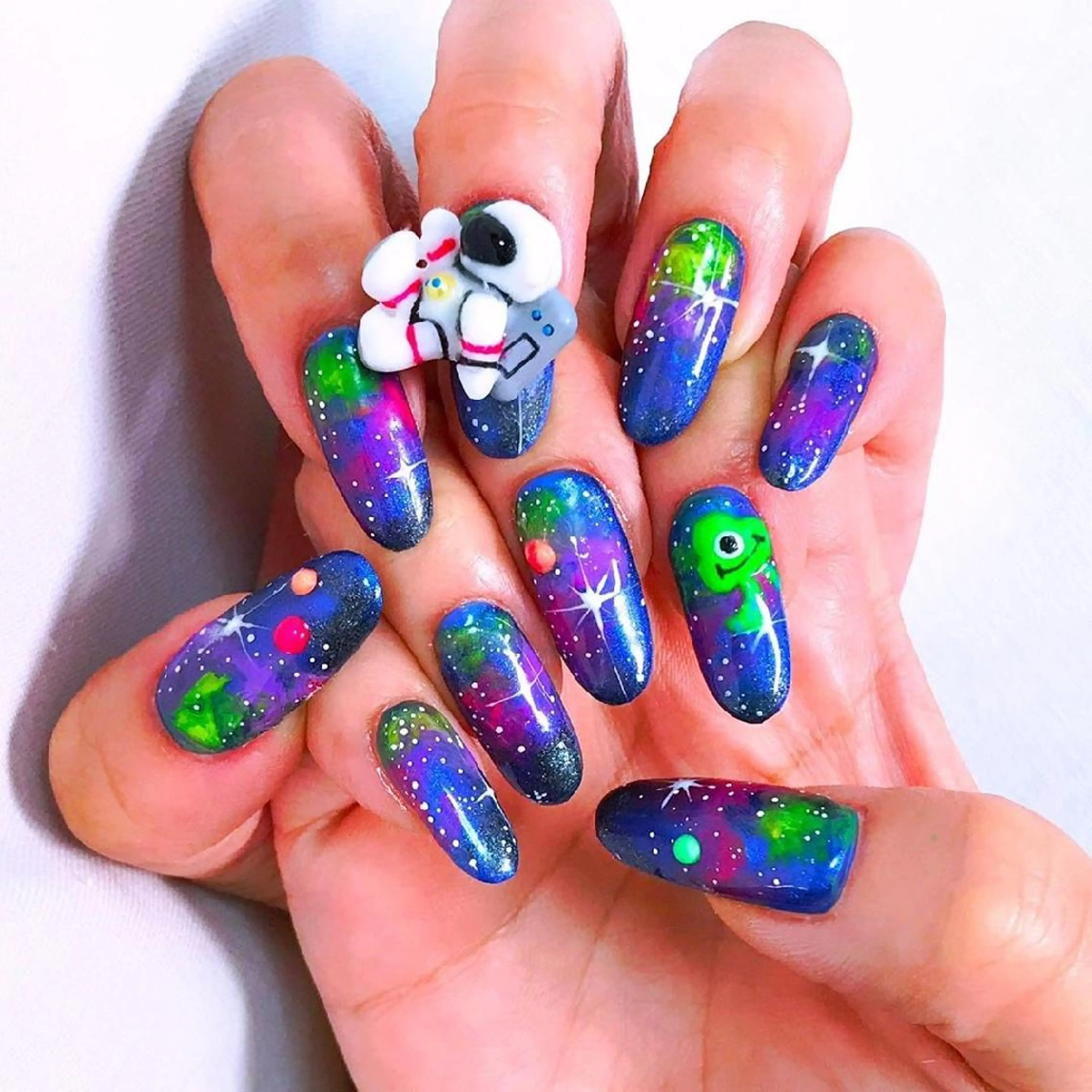 ネイル ル ンのネイルデザイン