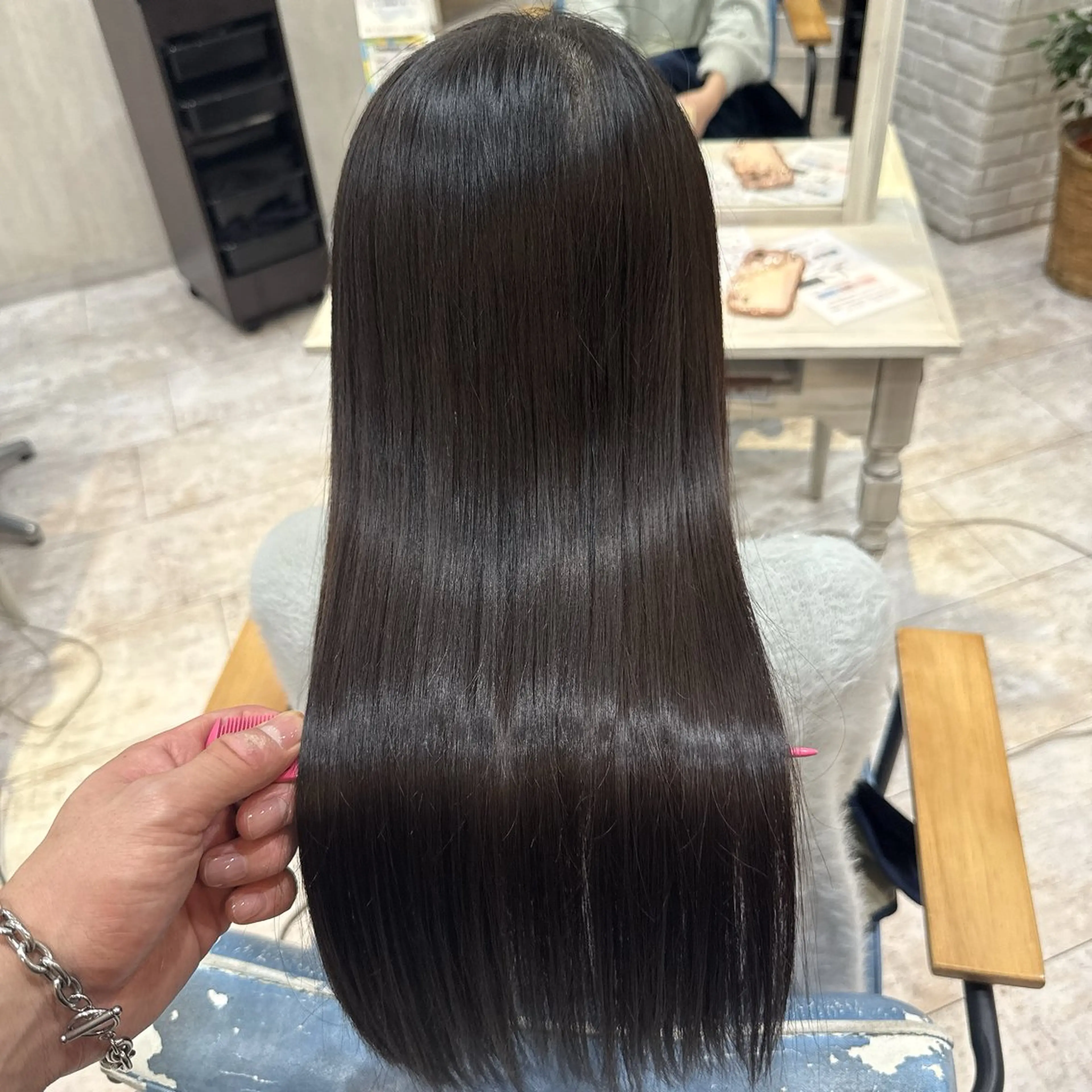 セミロング カット ヘアカラー トリートメント 店長✨レイヤー✖️ 髪質改善✖️韓国ヘアのヘアスタイル