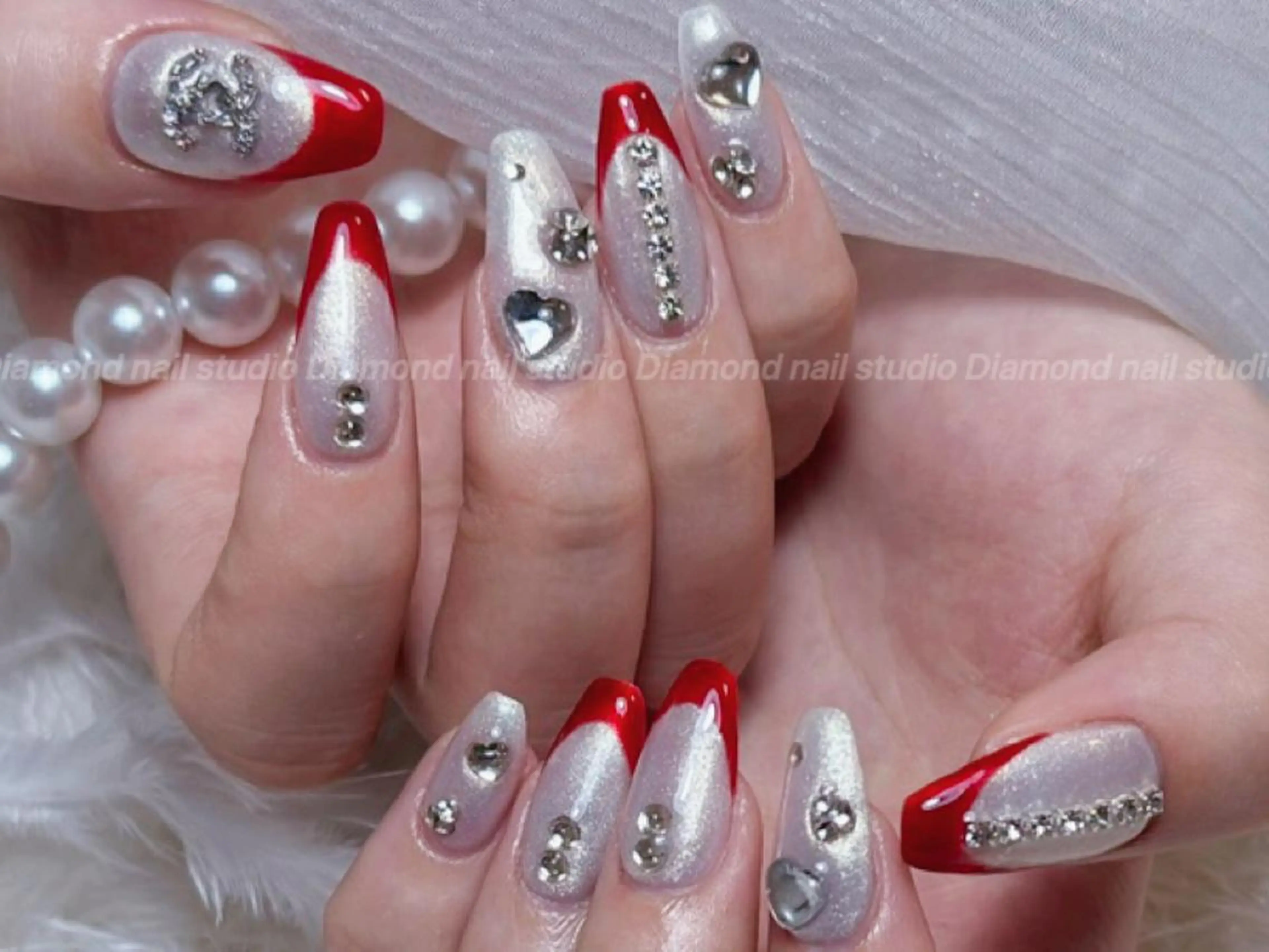 ネイル アートネイル オーロラネイル ガーリー キラキラネイル 韓国ネイル ハンドネイル DIAMOND Nail🍒のネイルデザイン