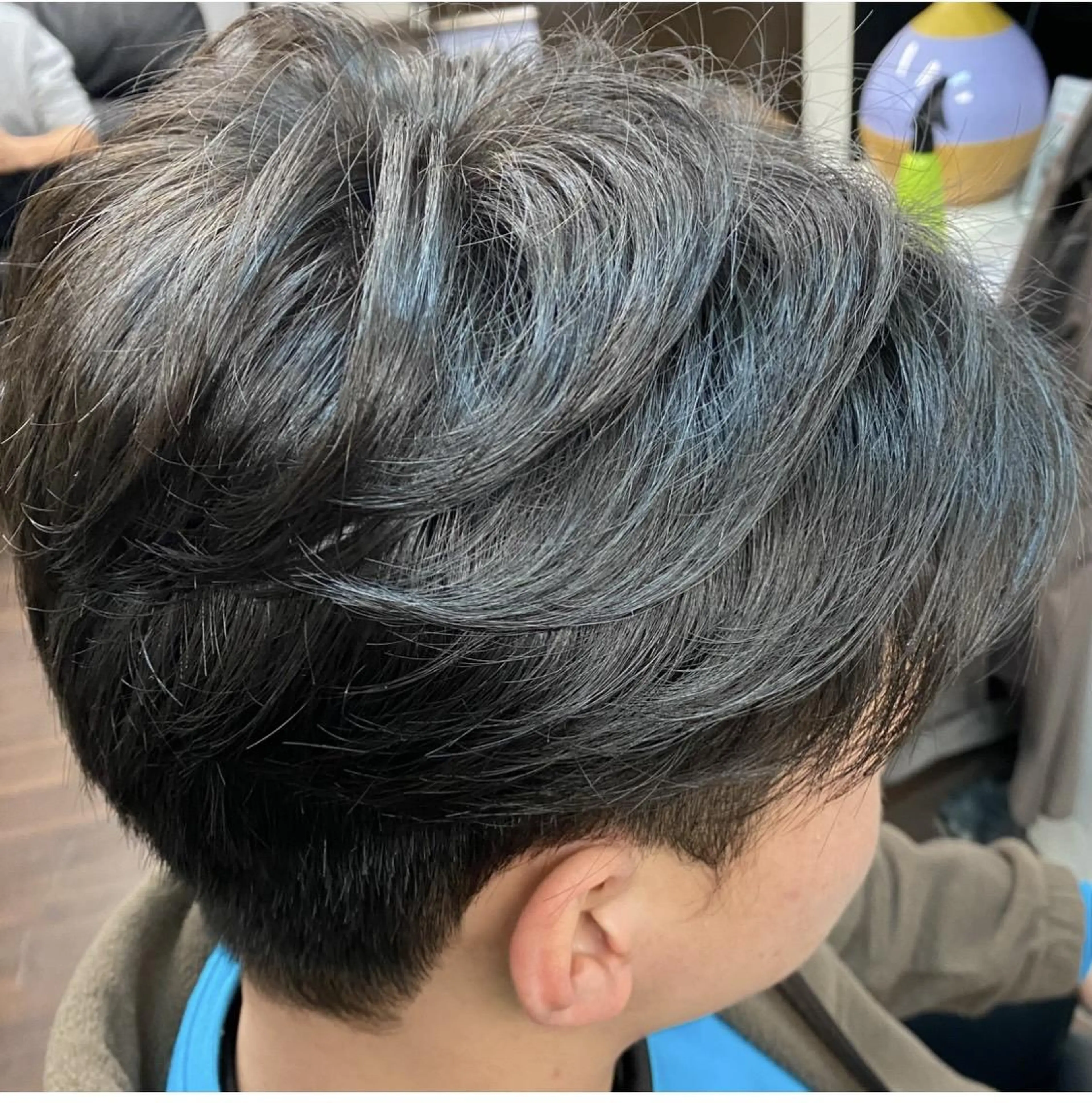 ショート パーマ メンズ くせ毛 カット パーマ 島岡 茉生のヘアスタイル