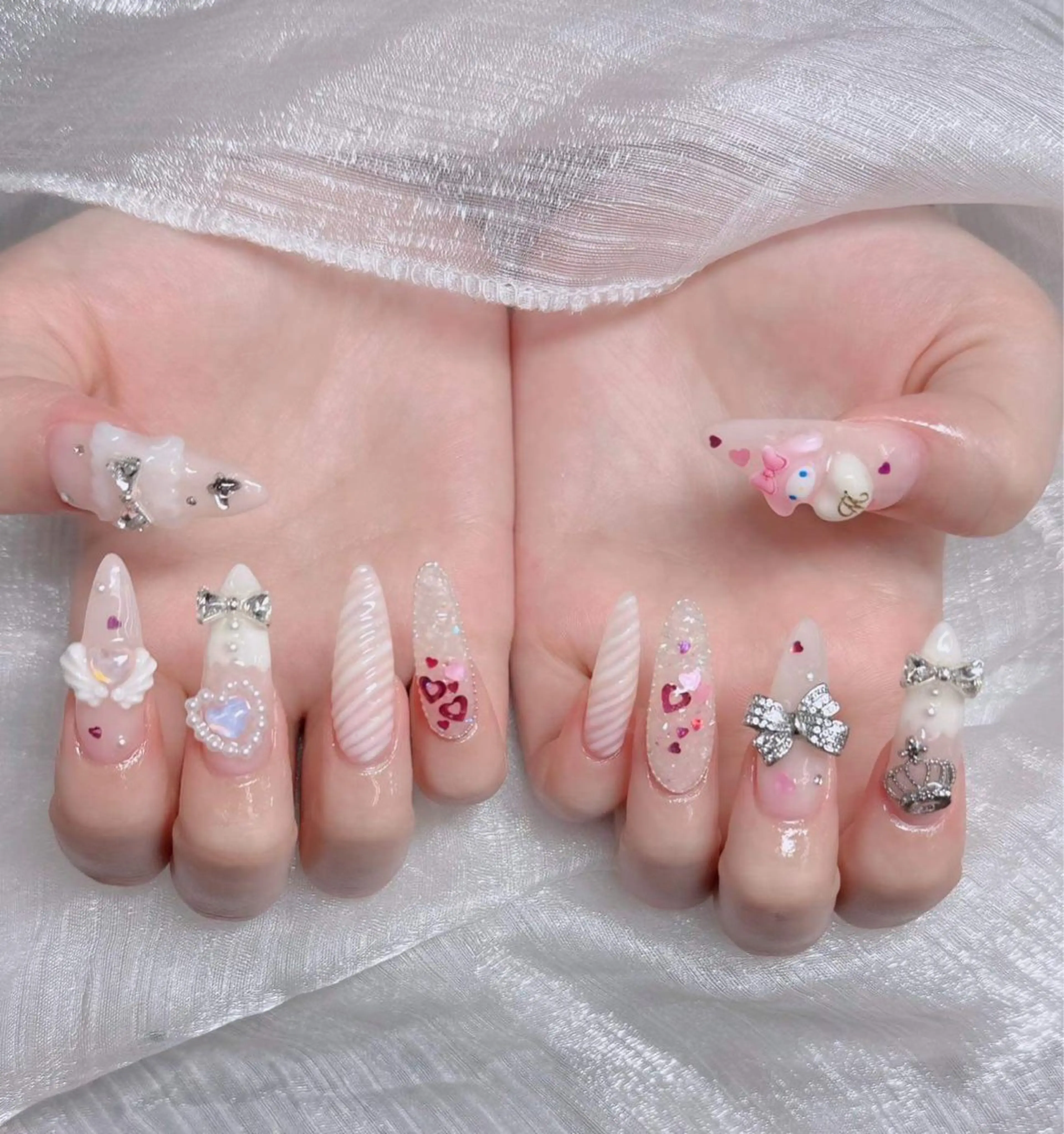 ネイル オーロラネイル チークネイル 長さ出し フットネイル フレンチネイル Anh 歌舞伎町のネイルデザイン