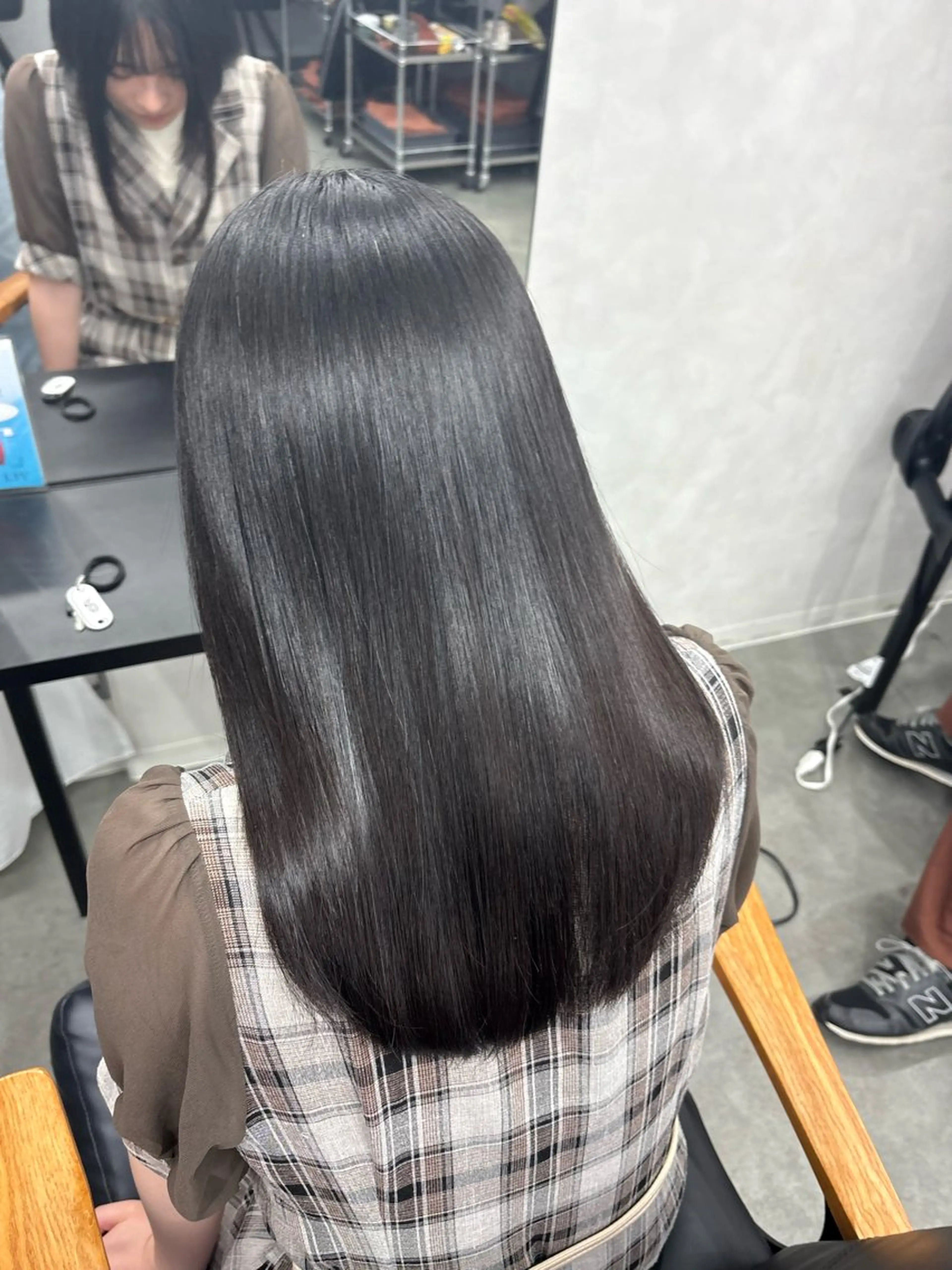 ミディアム LIV(リヴ) My (マイ)のヘアスタイル