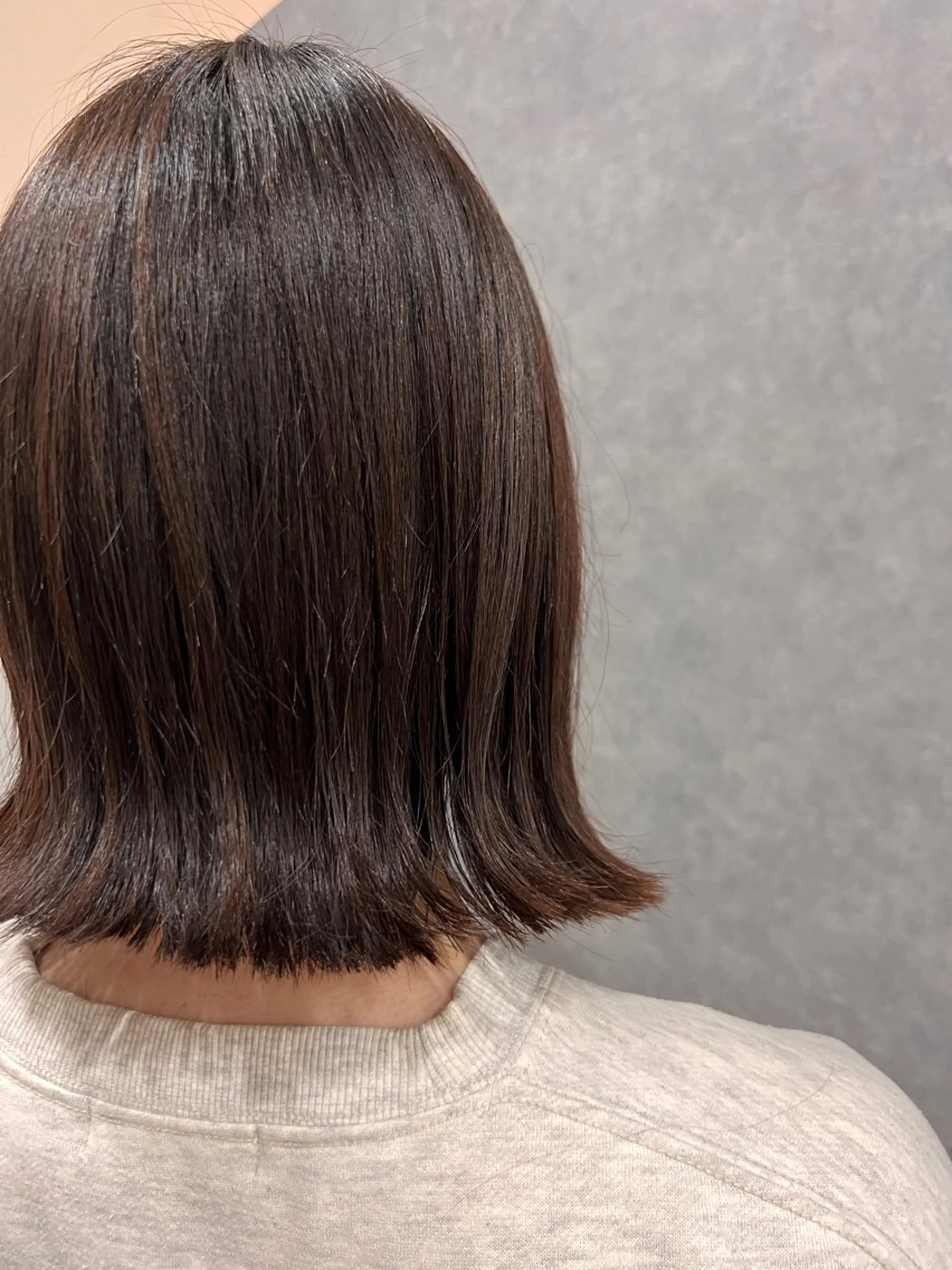 ショート 切りっぱなしボブ ボブ 外ハネヘア hair salon coe所属・高橋 優実のヘアスタイル