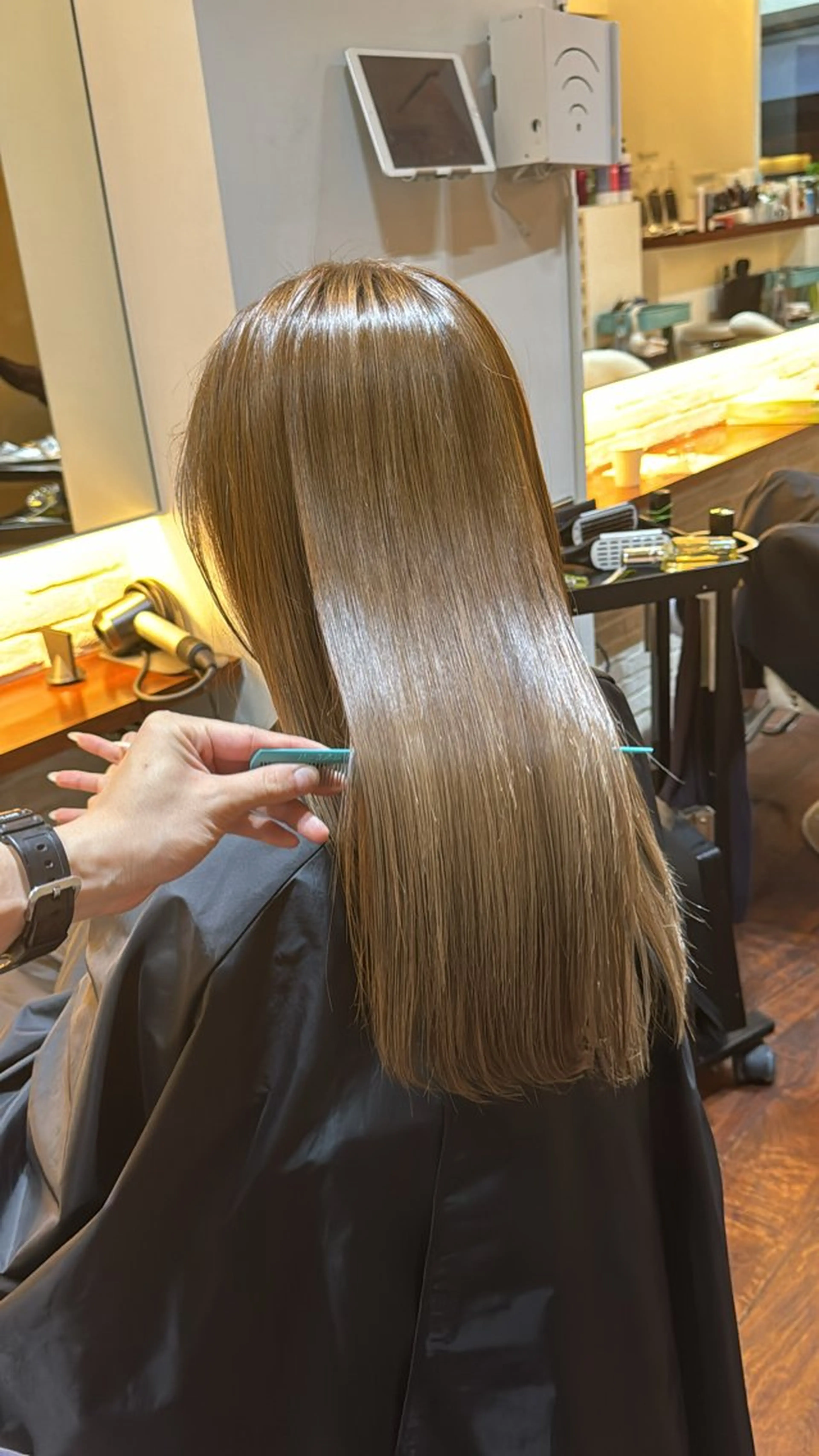 ロング くせ毛 縮毛矯正 CoCooN TAKUMAのヘアスタイル