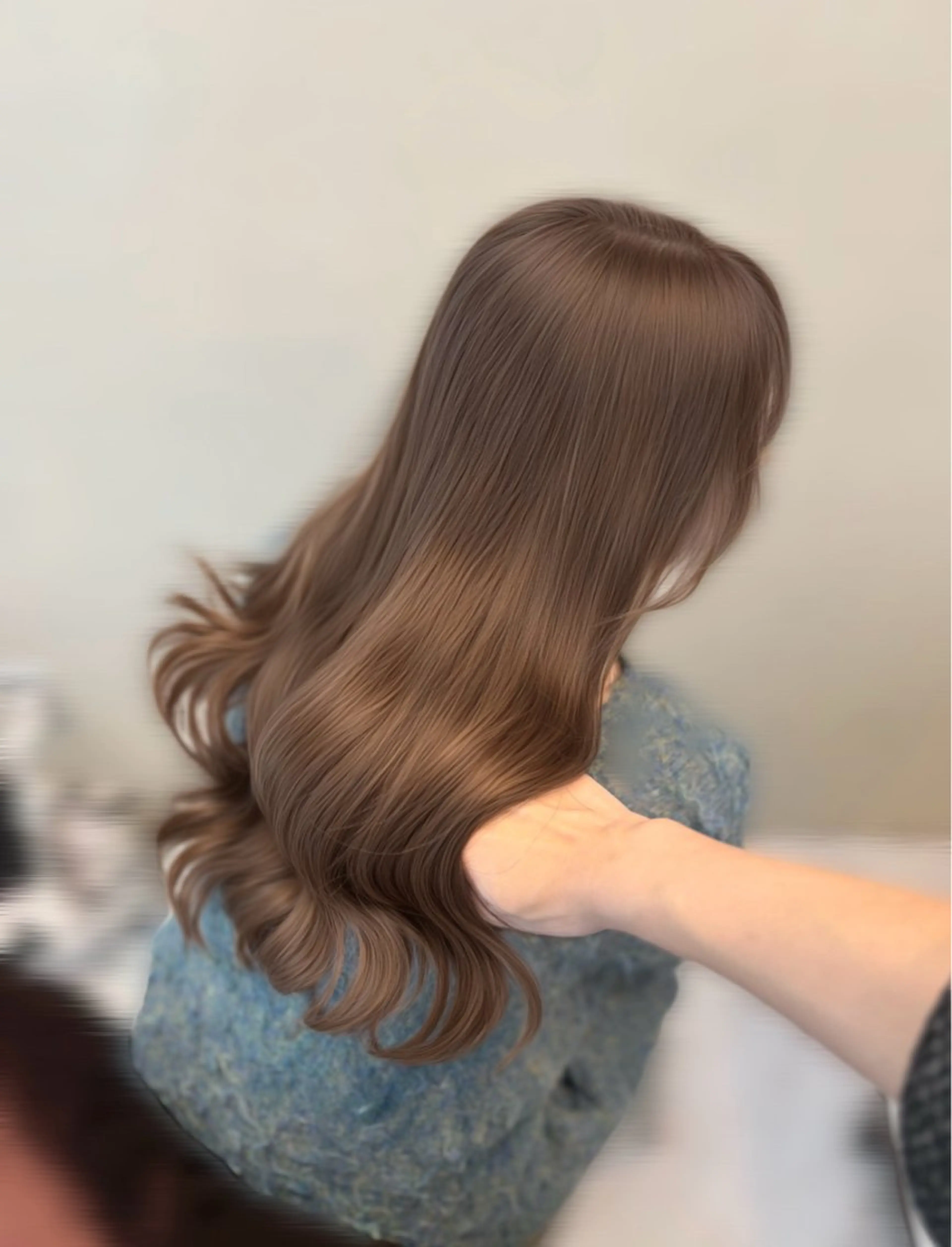 カラー ヘアカラー 赤み消しカラー🪽 透明感カラー🪽のあのヘアスタイル