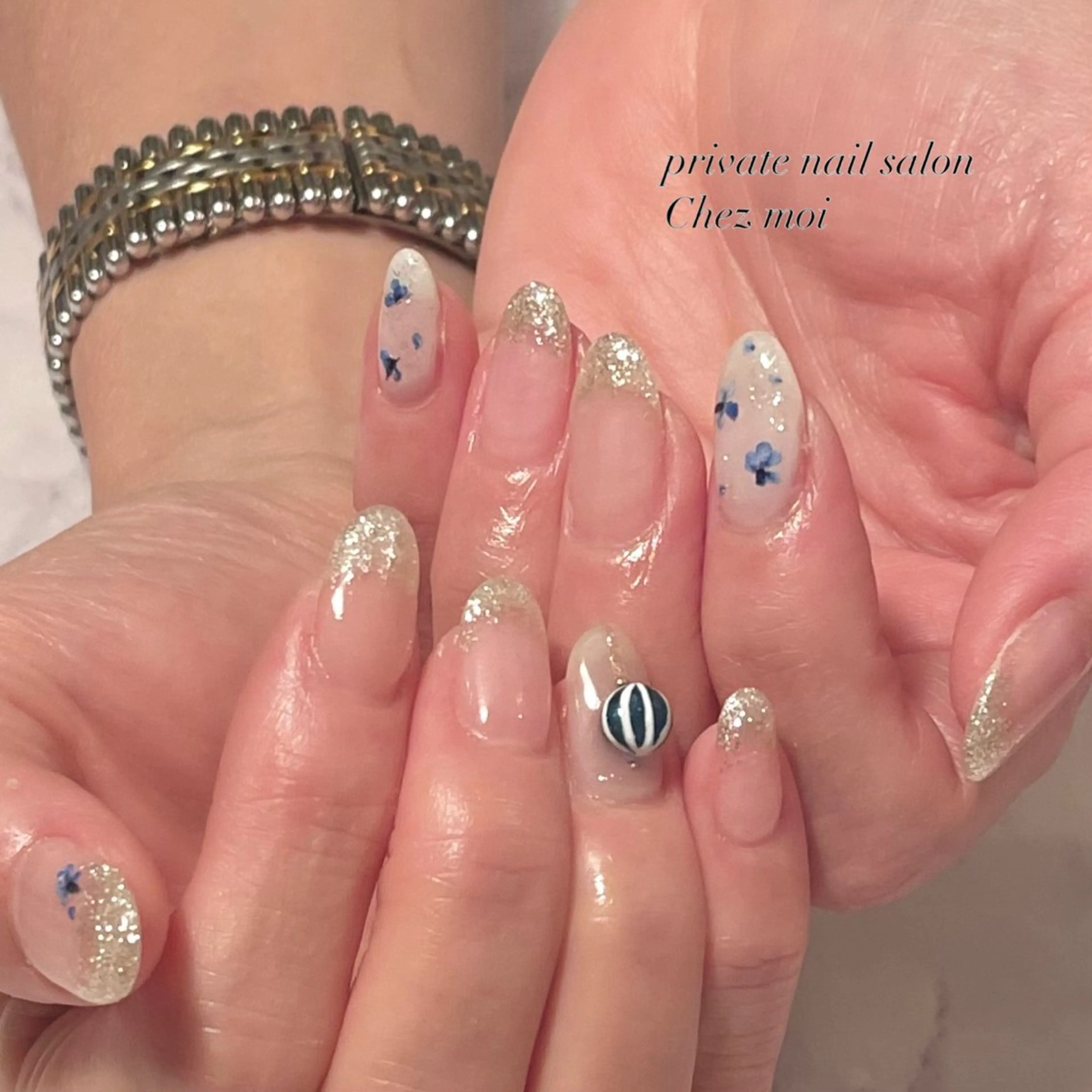 ネイル KOMINE TOMOKOのネイルデザイン