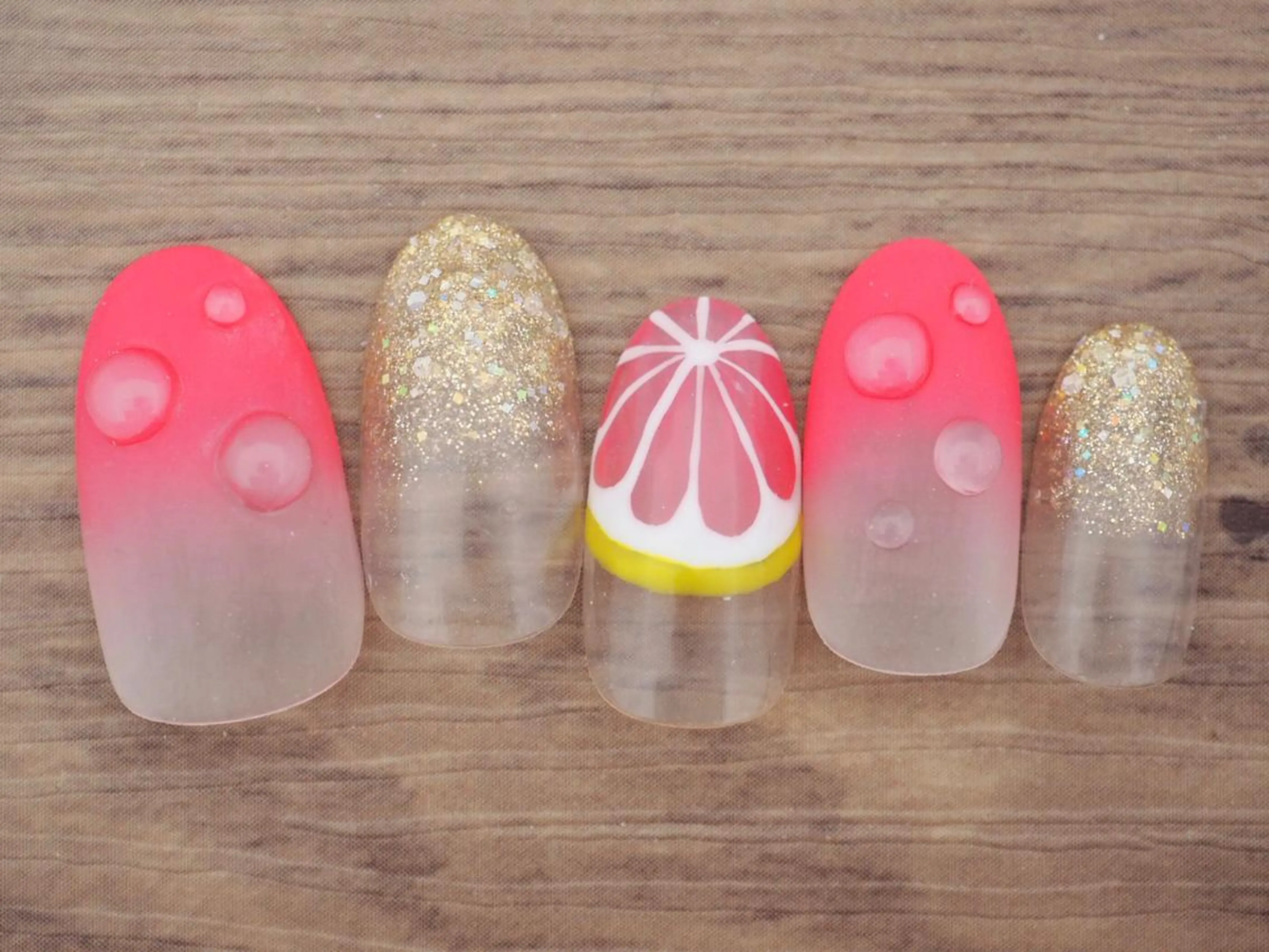 ネイル トップネイリスト Ribbon立川店のネイルデザイン