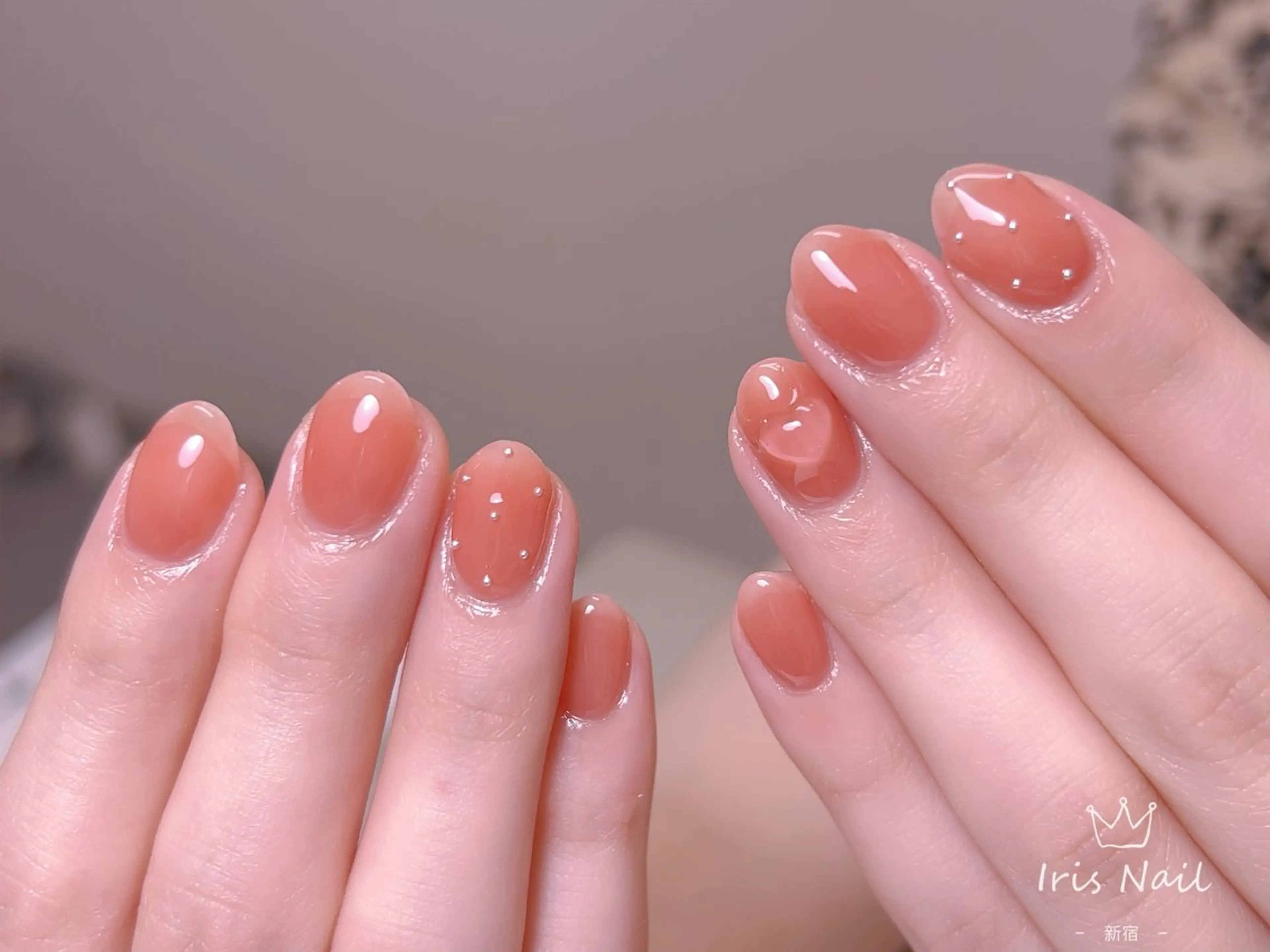 ネイル フレンチネイル ジェルネイル グラデーション 韓国ネイル マグネットネイル ハンドネイル 【長さ出し】 IRIS NAILのネイルデザイン