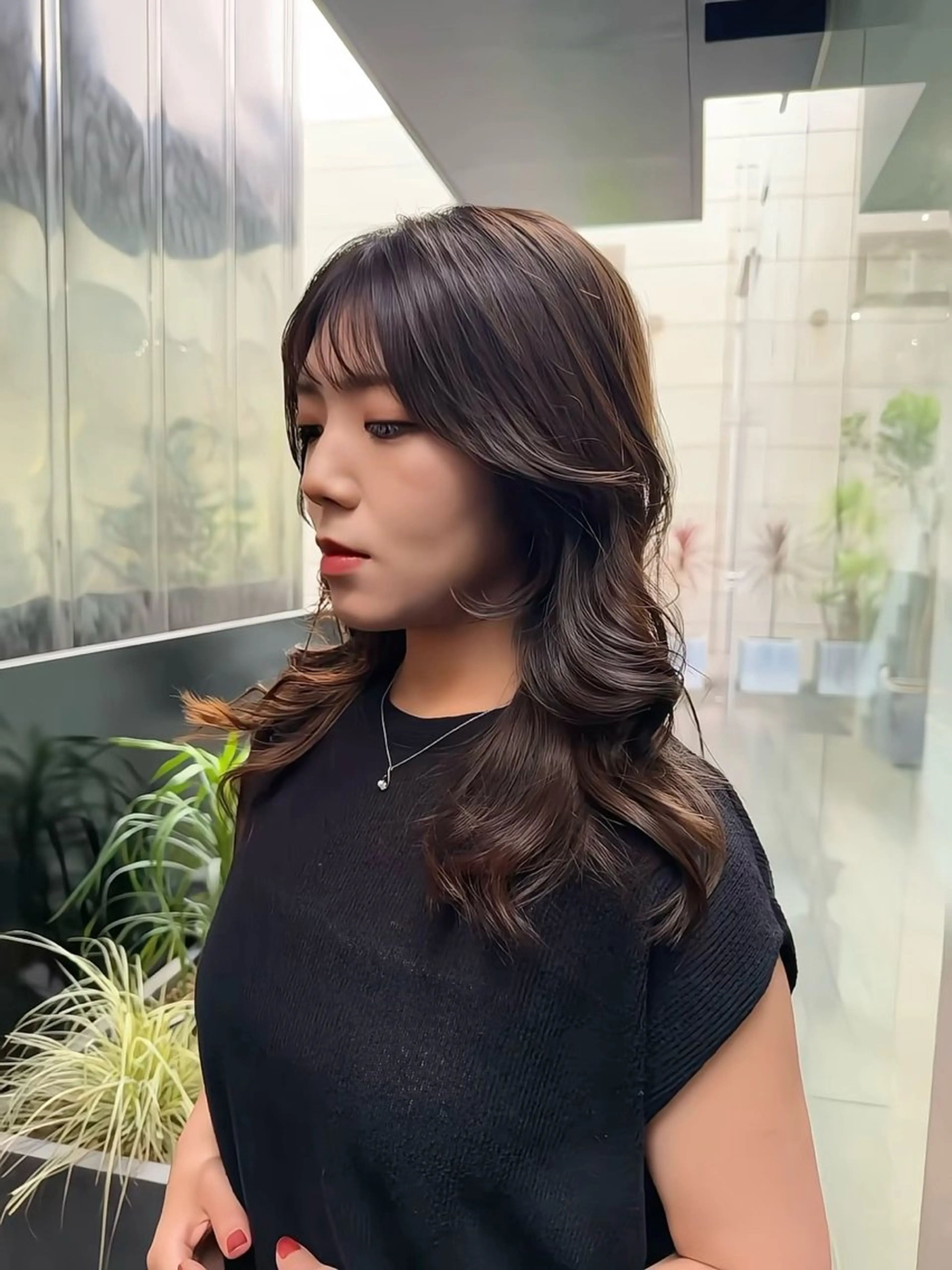 ロング カラー ブリーチ ブリーチなしカラー オリーブカラー レイヤーカット カット ヘアカラー トリートメント CHERIEブリーチ ダブルカラー　天神のヘアスタイル