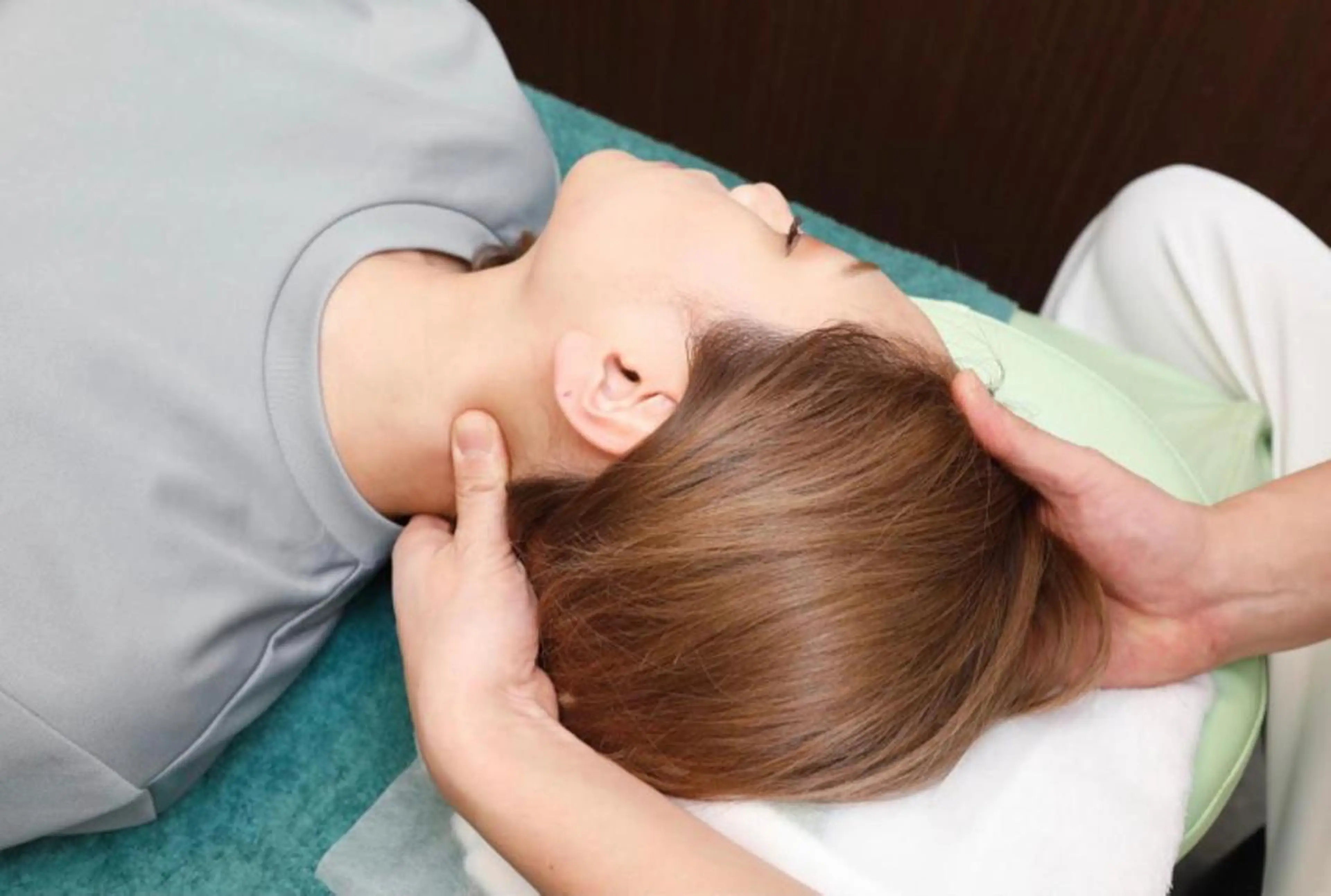 【回数券60分】かリピーター様こちらへ国家資格者により姿勢矯正！【凄腕全身★整体】ボキボキ整体+姿勢矯正の写真