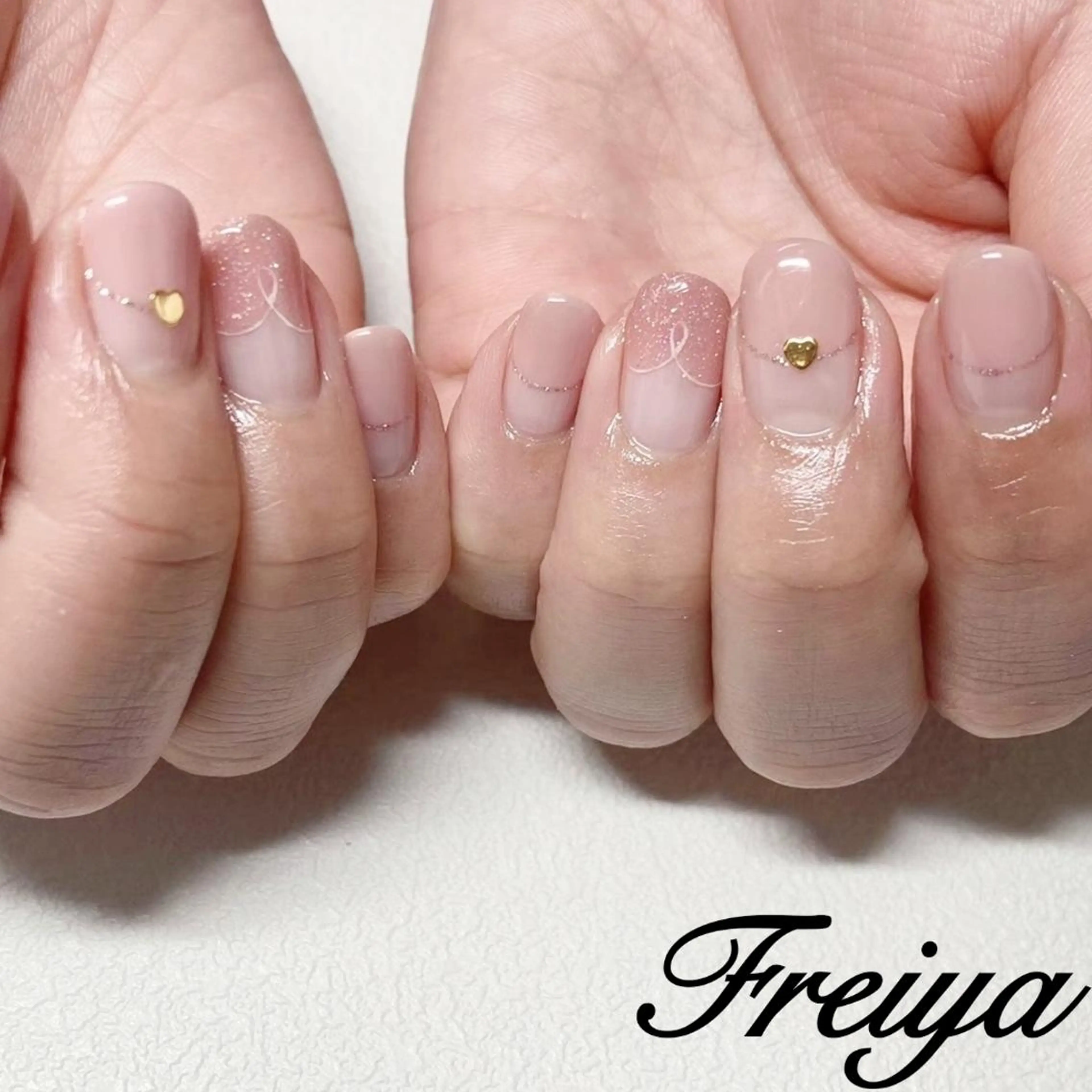 ネイル FREIYA所属・FREIYA マツエク、ネイルのマツエク・マツパデザイン